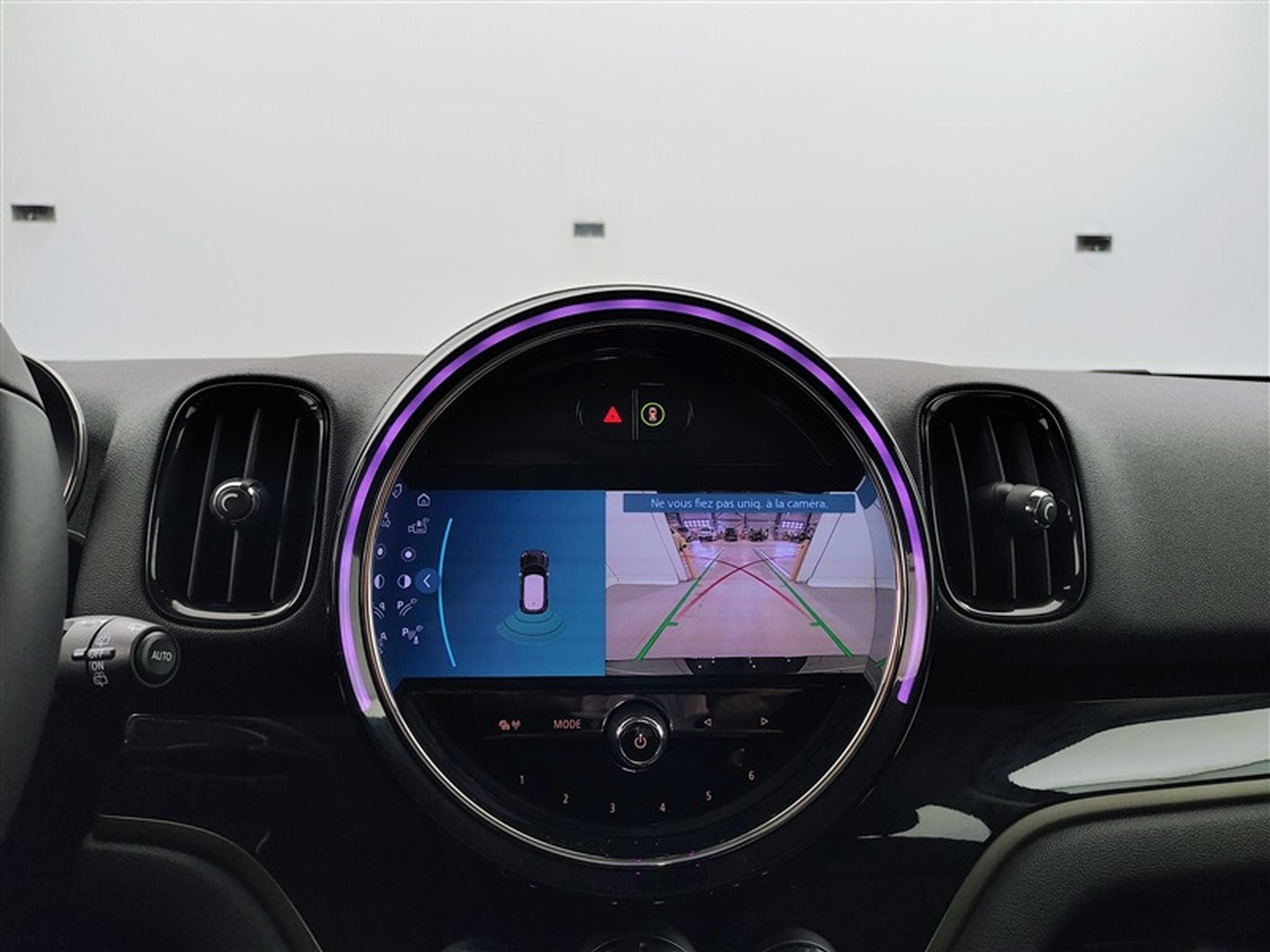 MINI Countryman 1.5A PHEV Cooper SE ALL4/NAVI/FULL LED/JA17/PDC (2023) - Photo 18
