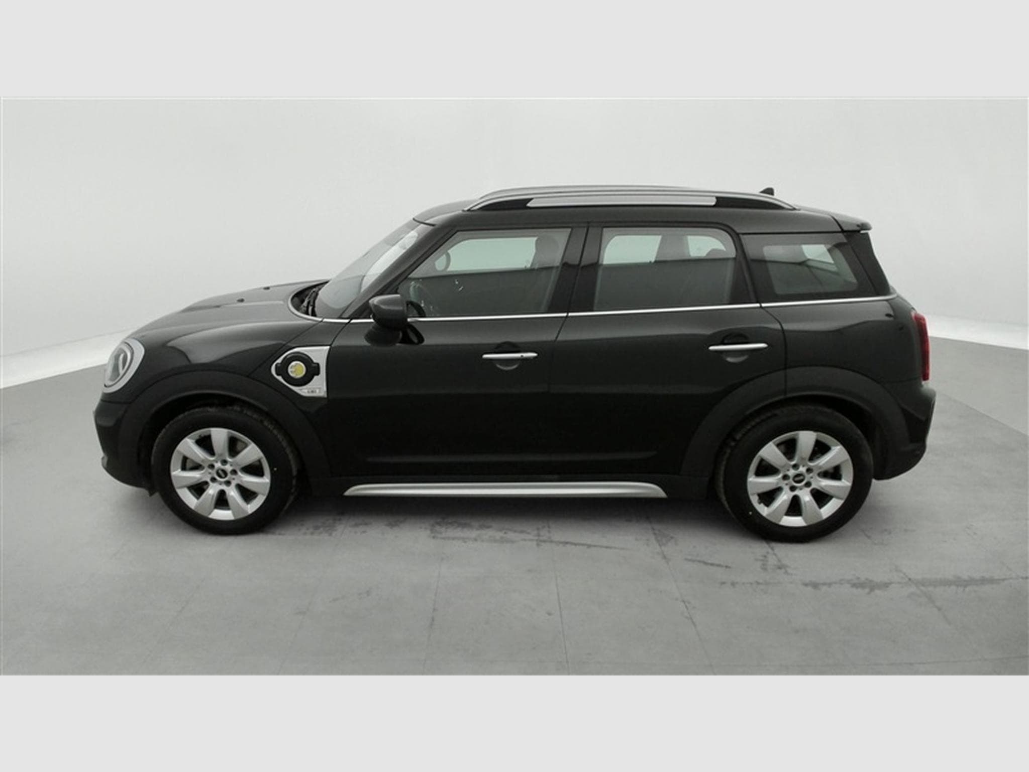 MINI Countryman 1.5A PHEV Cooper SE ALL4/NAVI/FULL LED/JA17/PDC (2023) - Photo 3
