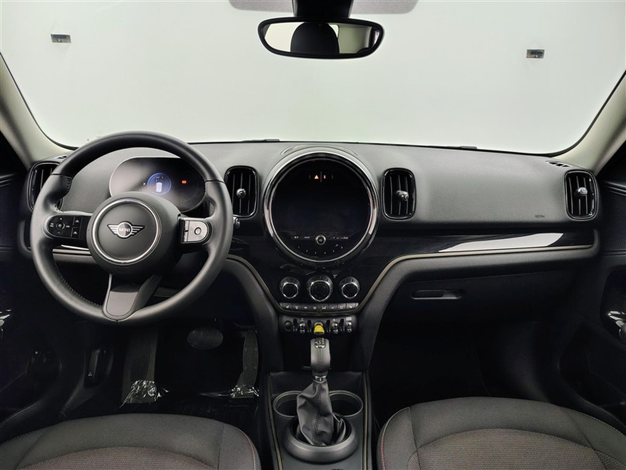 MINI Countryman 1.5A PHEV Cooper SE ALL4/NAVI/FULL LED/JA17/PDC (2023) - Photo 8