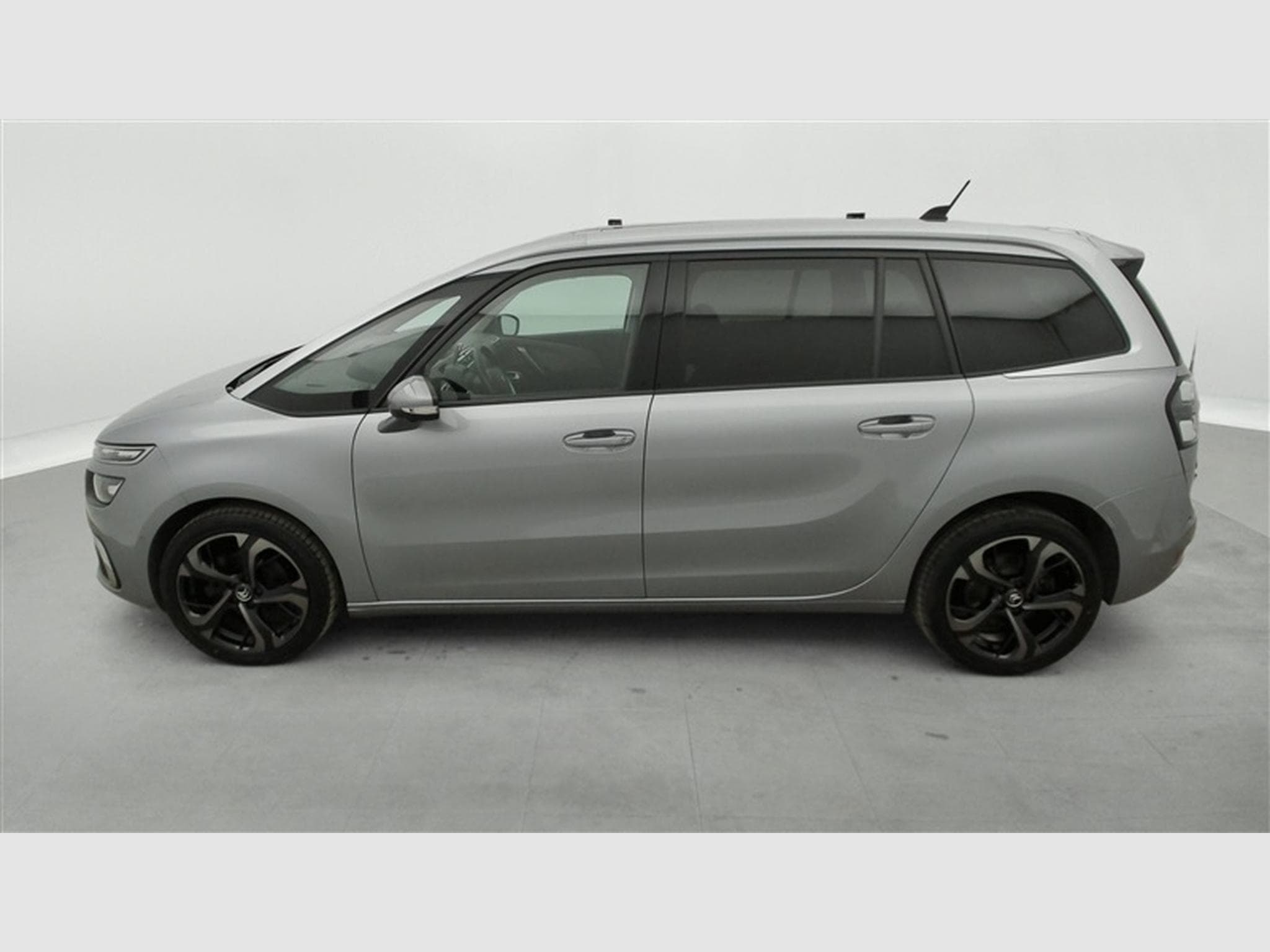 Citroen Grand C4 SpaceTourer 1.2 PureTech 130cv EAT8 Shine 7pl. NAVI / TOIT PANO / CAMERA (2020) - Photo 3
