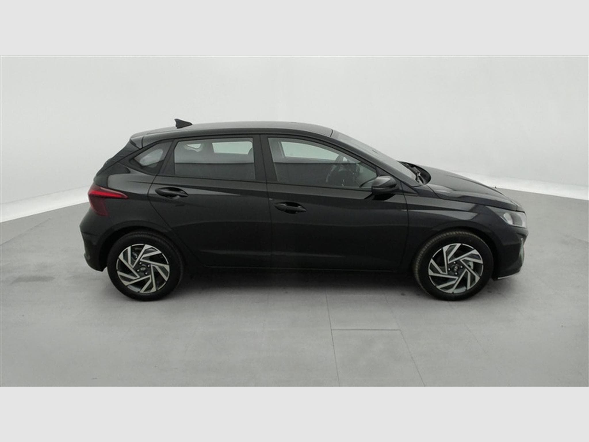 Hyundai i20 1.0 T-GDi 90Cv DCT ConnectLine NAVI / CARPLAY / CAMERA (2026) - Photo 23