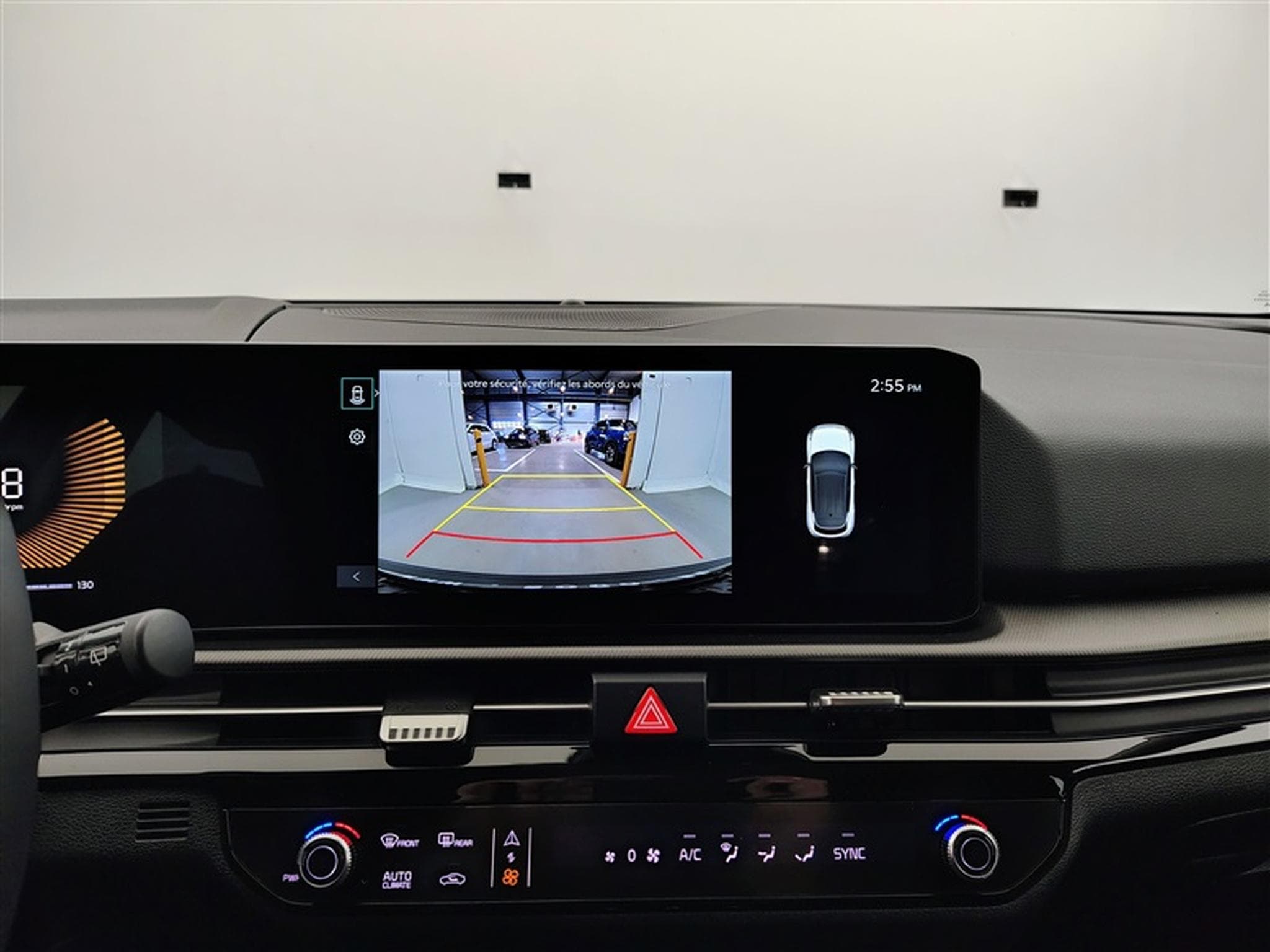 Kia Sportage 1.6 T-GDi 150Cv LX NAVI / CARPLAY / CAMERA / FULL LED (2026) - Photo 18