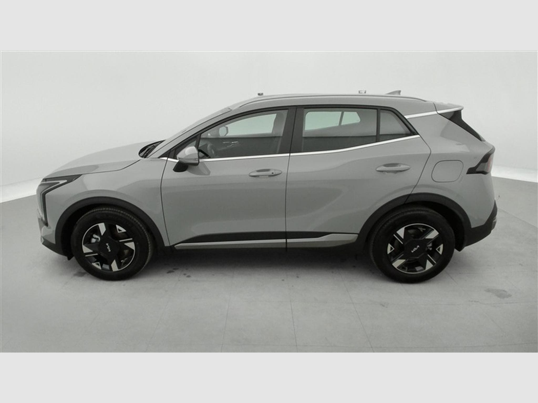 Kia Sportage 1.6 T-GDi 150Cv LX NAVI / CARPLAY / CAMERA / FULL LED (2026) - Photo 3
