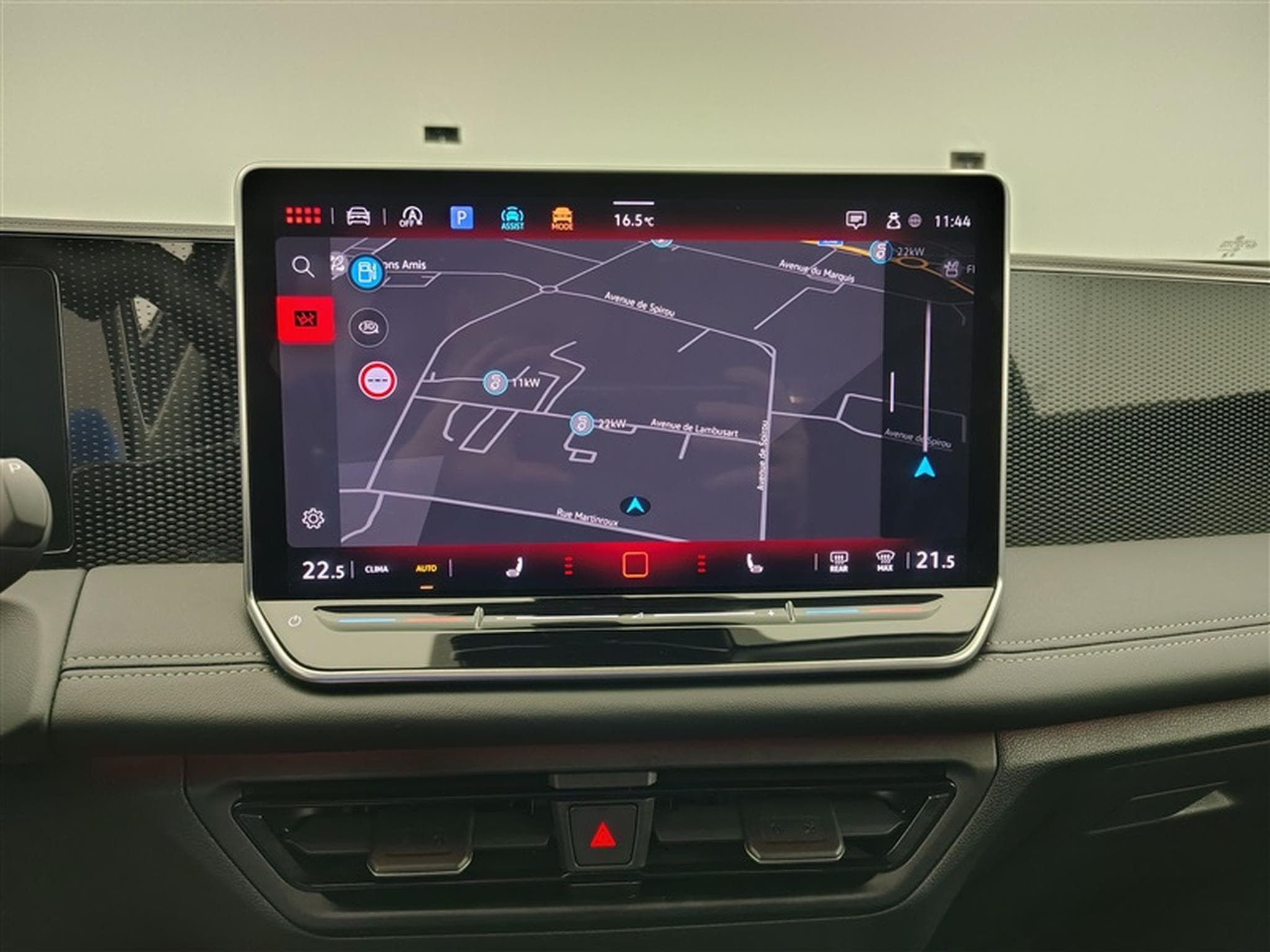 VW Tiguan 1.5 eTSI mHEV Life DSG  Navi / Led / PDC av+ar (2024) - Photo 11