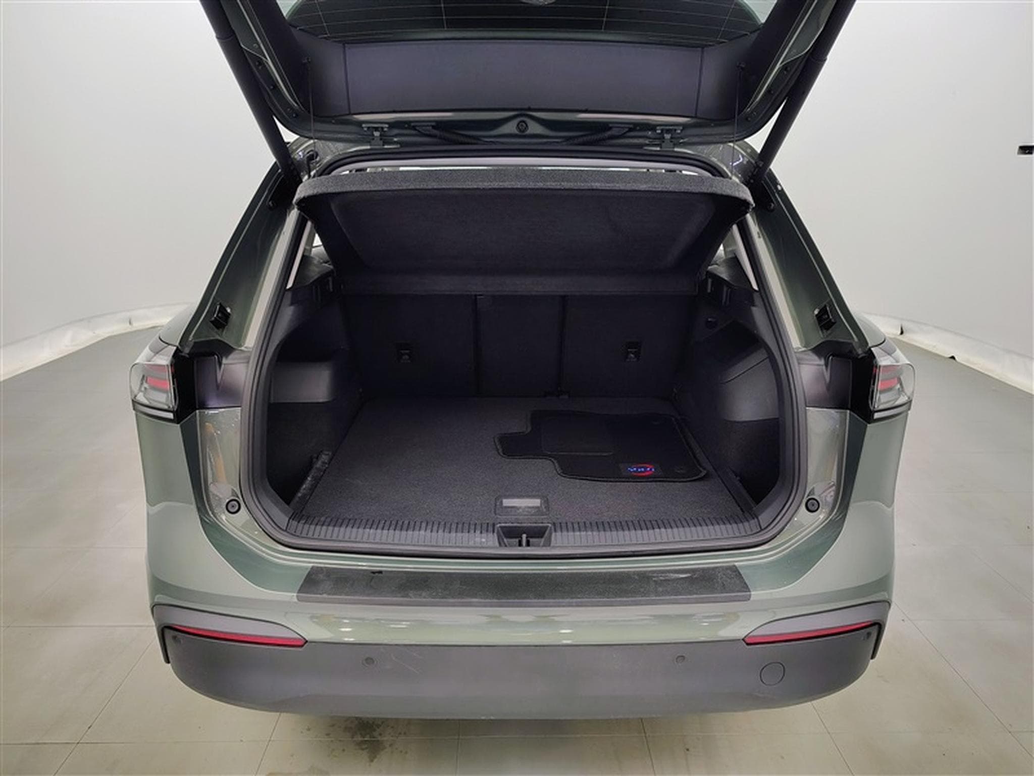 VW Tiguan 1.5 eTSI mHEV Life DSG  Navi / Led / PDC av+ar (2024) - Photo 14
