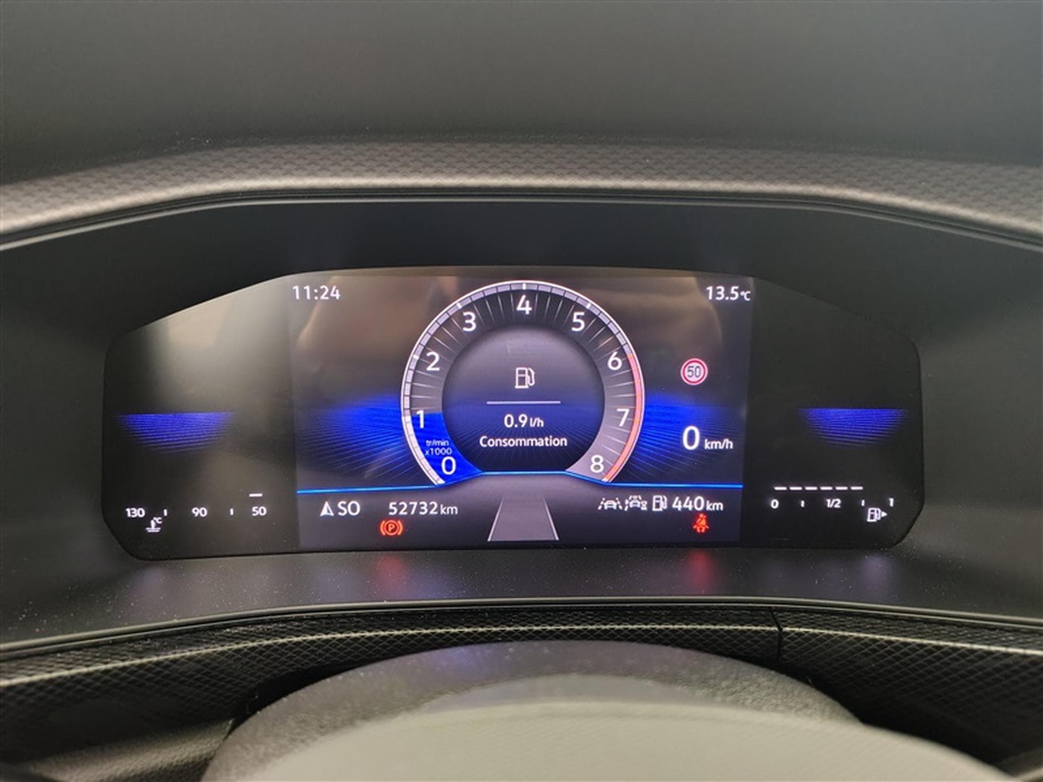 VW T-Cross 1.0 TSI Active NAVI / FULL LED / PDC AV+AR / JA 16" (2024) - Photo 10