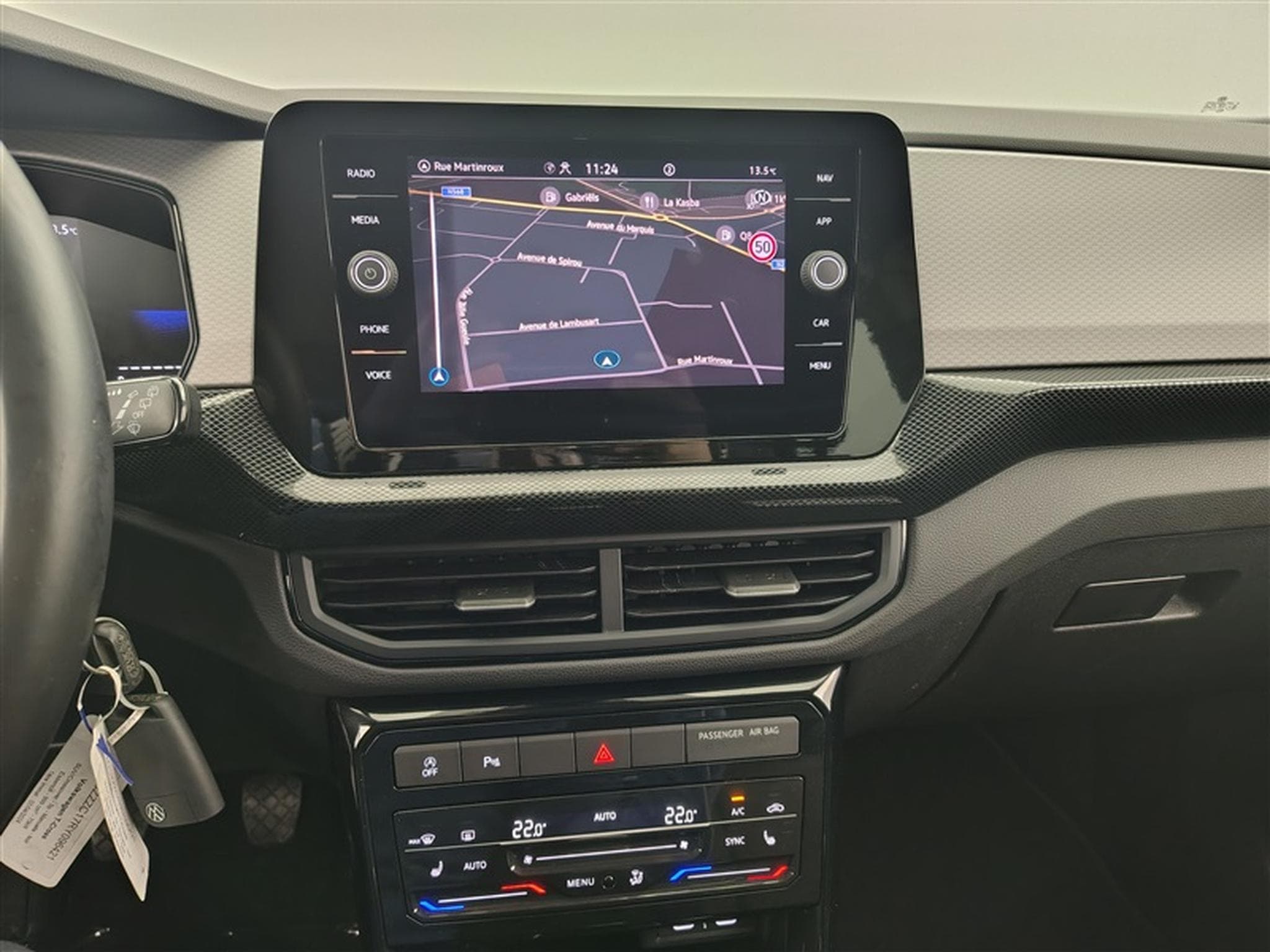 VW T-Cross 1.0 TSI Active NAVI / FULL LED / PDC AV+AR / JA 16" (2024) - Photo 11