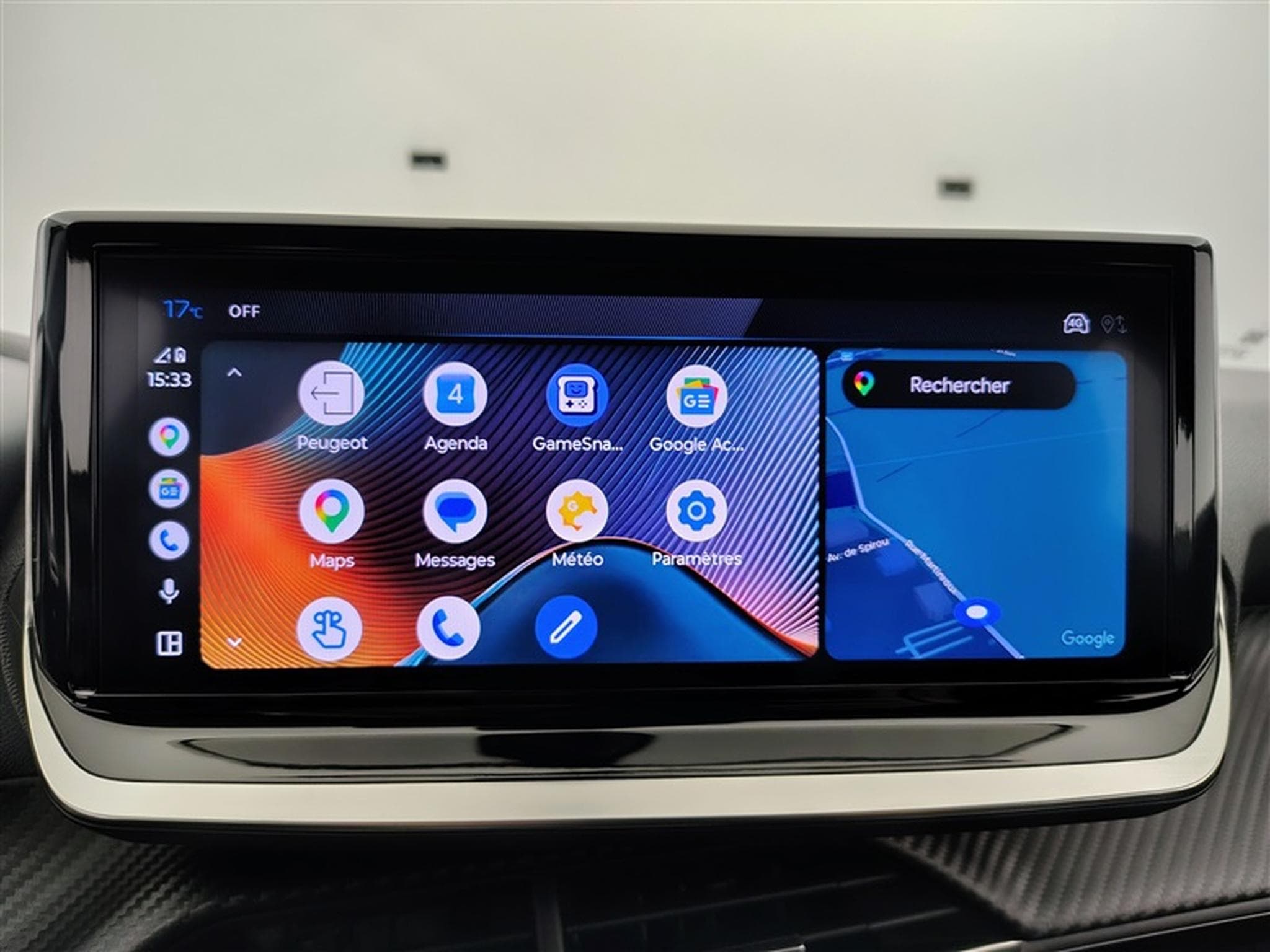 Peugeot 208 1.2 Hybrid 100cv e-DSC6 Allure CARPLAY / FULL LED / S-CUIR (2025) - Photo 20