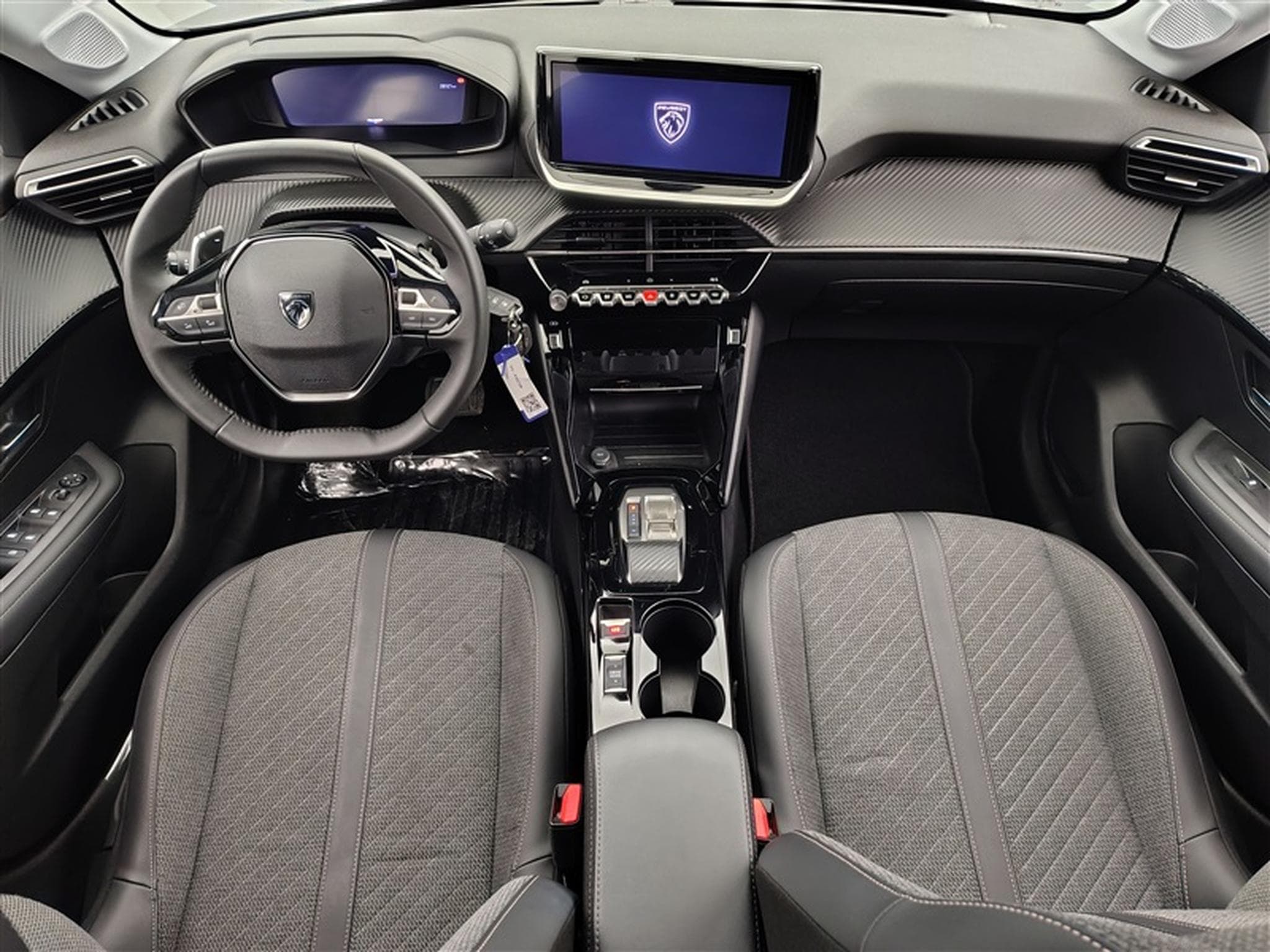 Peugeot 208 1.2 Hybrid 100cv e-DSC6 Allure CARPLAY / FULL LED / S-CUIR (2025) - Photo 8