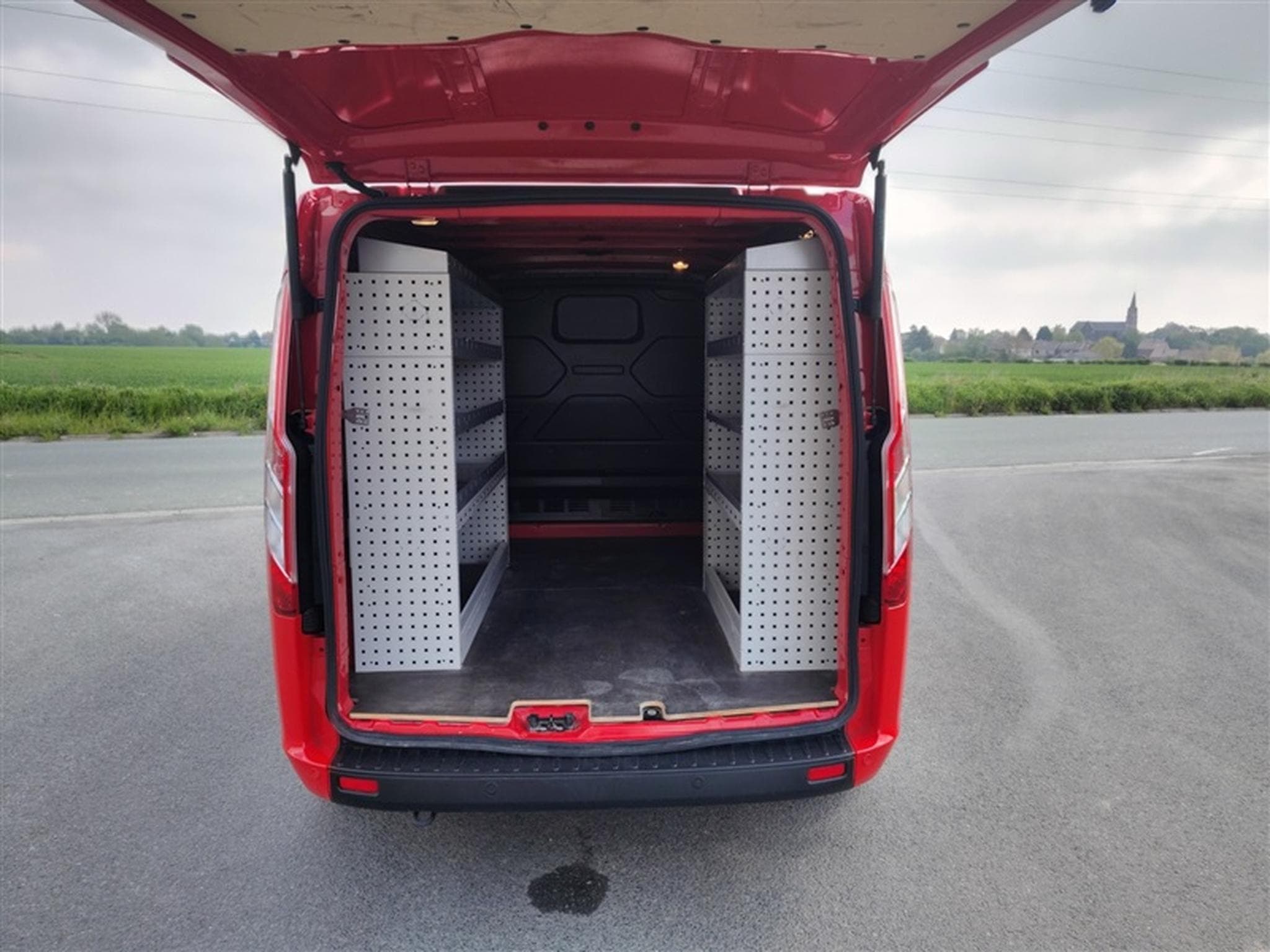 Ford Transit 2.0 TDCi 340 SWB + AMENAG INTERIEUR (2023) - Photo 14