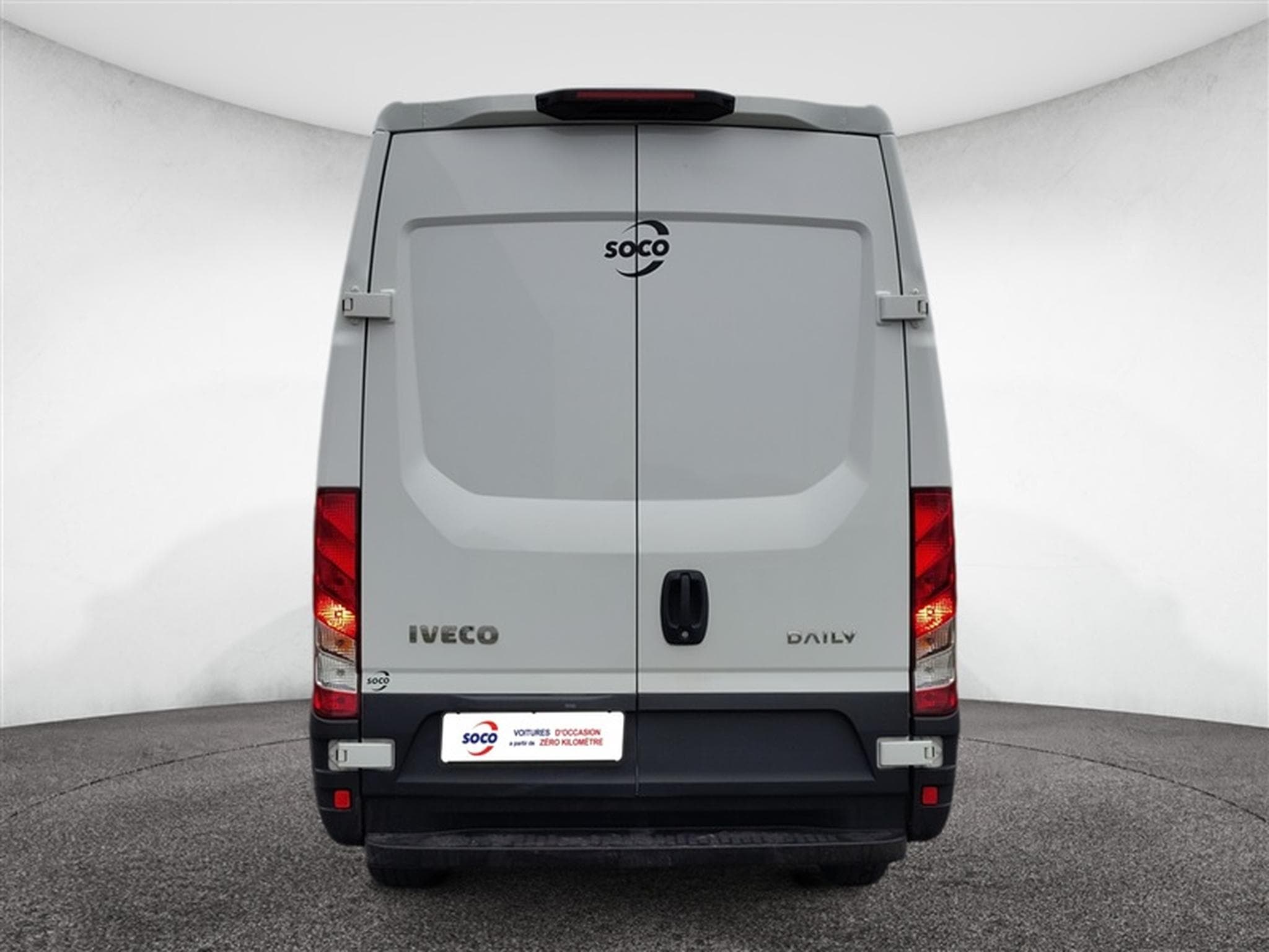 Iveco Daily 35S14V 2.3 Turbo 12M3 (2023) - Photo 4