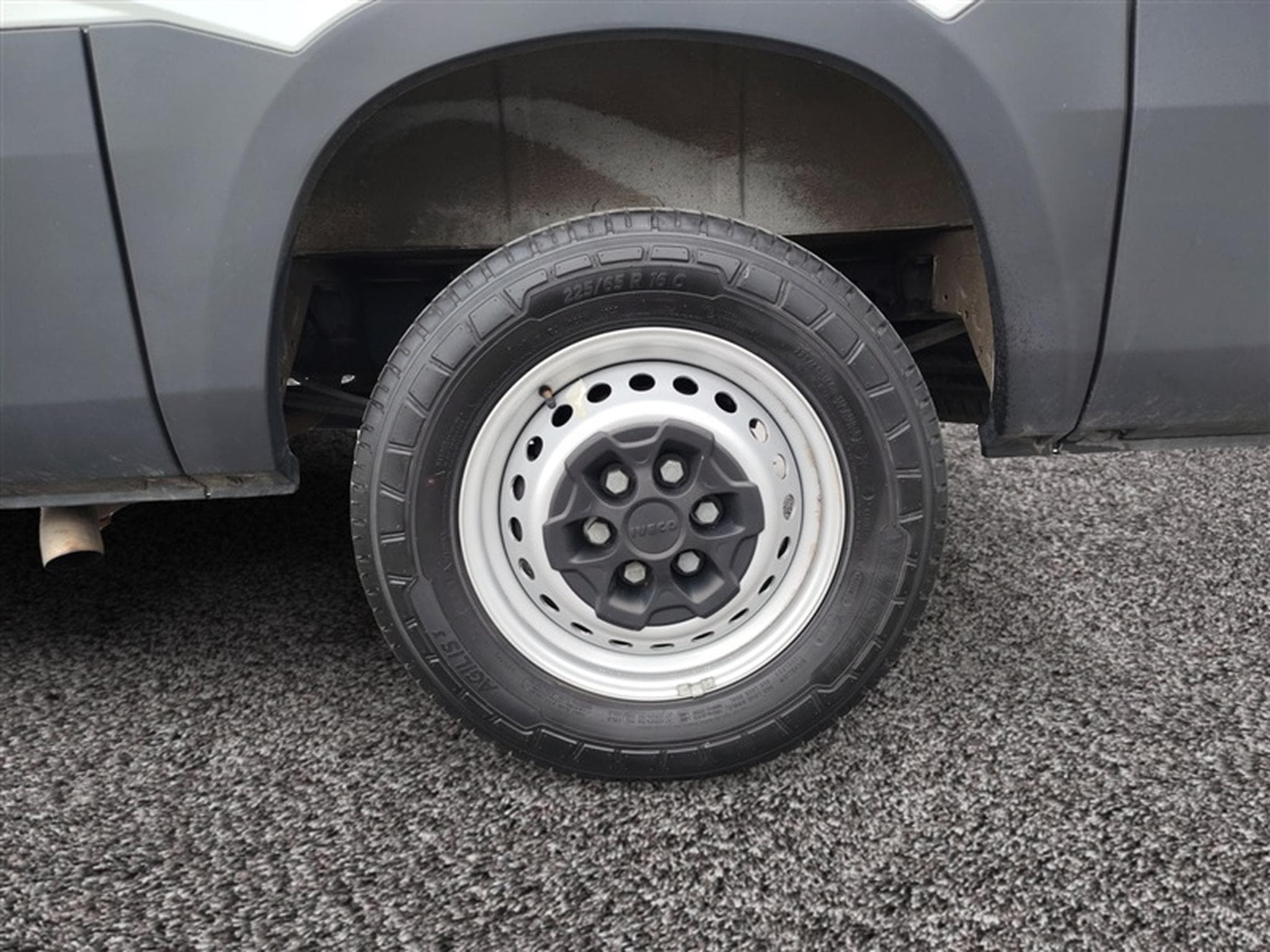Iveco Daily 35S14V 2.3 Turbo 12M3 (2023) - Photo 6