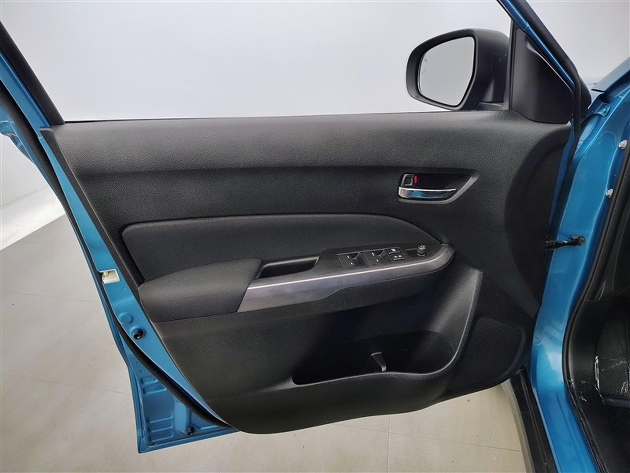 Suzuki Vitara 1.4 Turbo Boosterjet 48V Hybrid GL+ (2022) - Photo 17