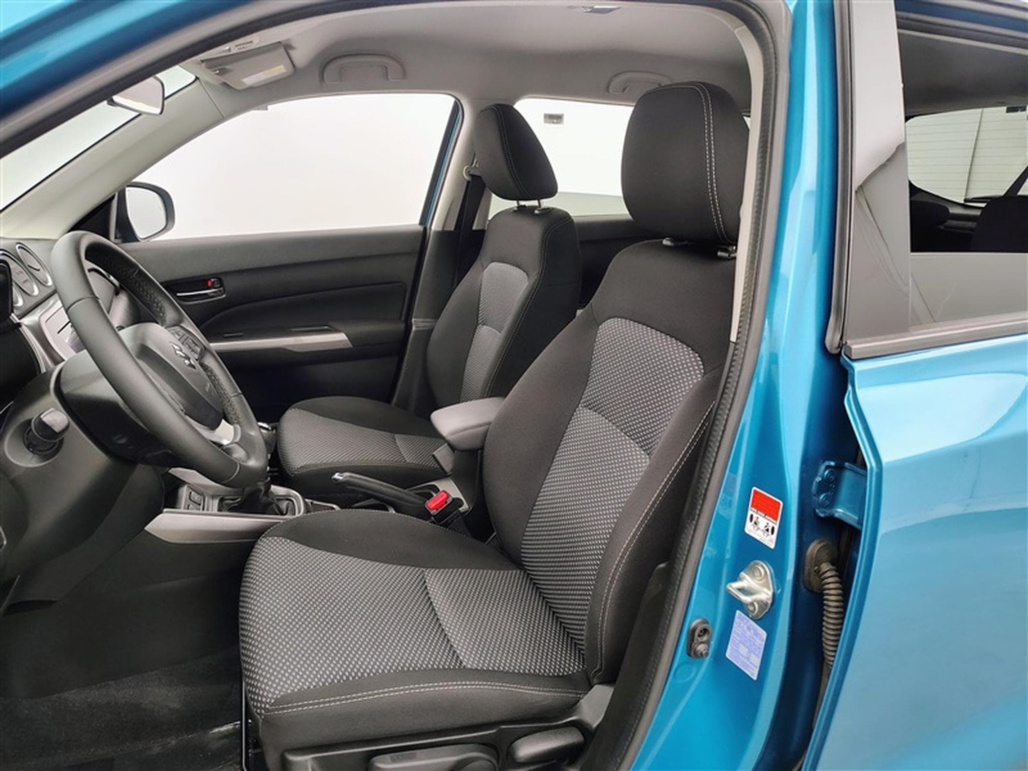 Suzuki Vitara 1.4 Turbo Boosterjet 48V Hybrid GL+ (2022) - Photo 7