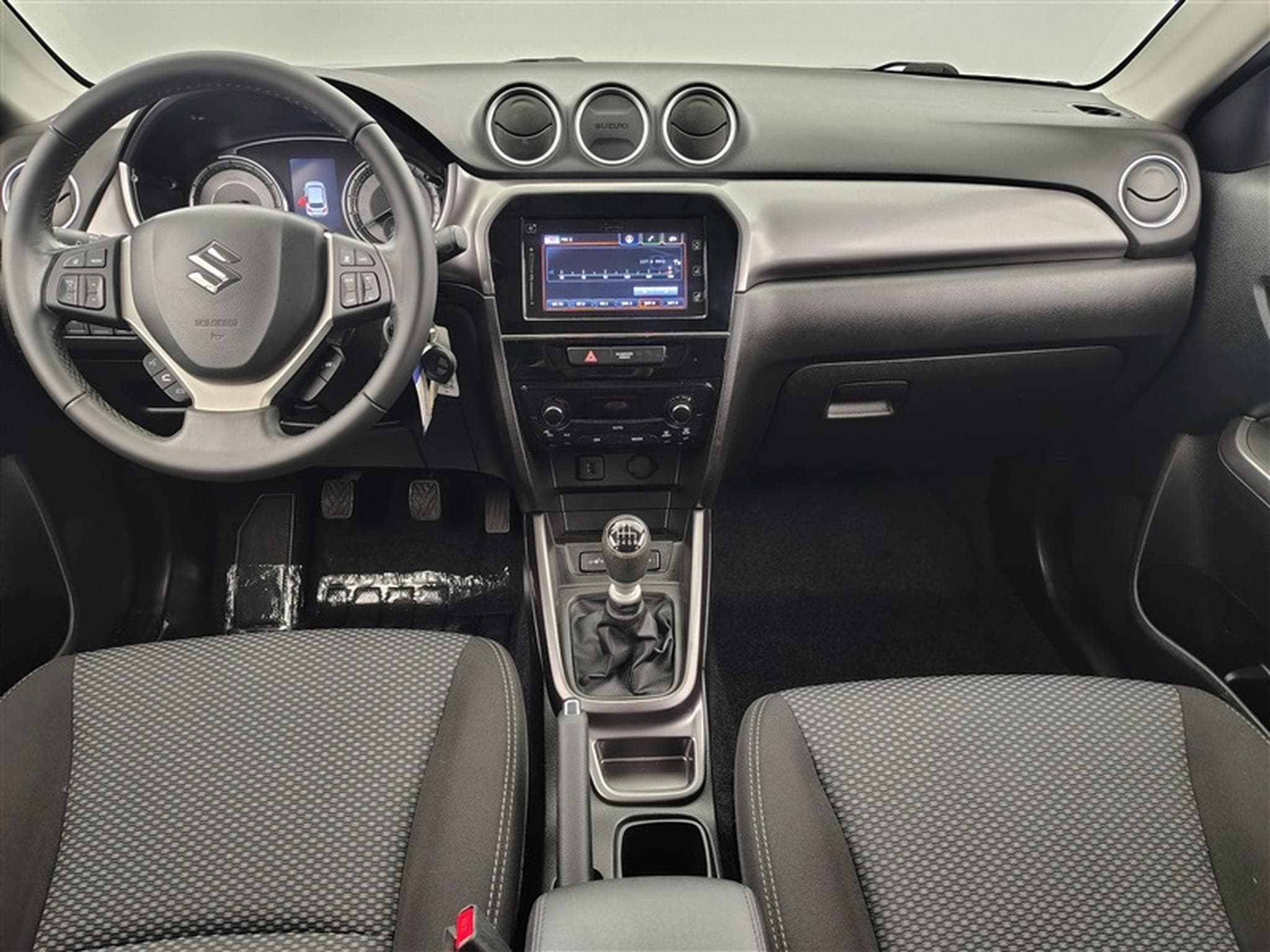 Suzuki Vitara 1.4 Turbo Boosterjet 48V Hybrid GL+ (2022) - Photo 8