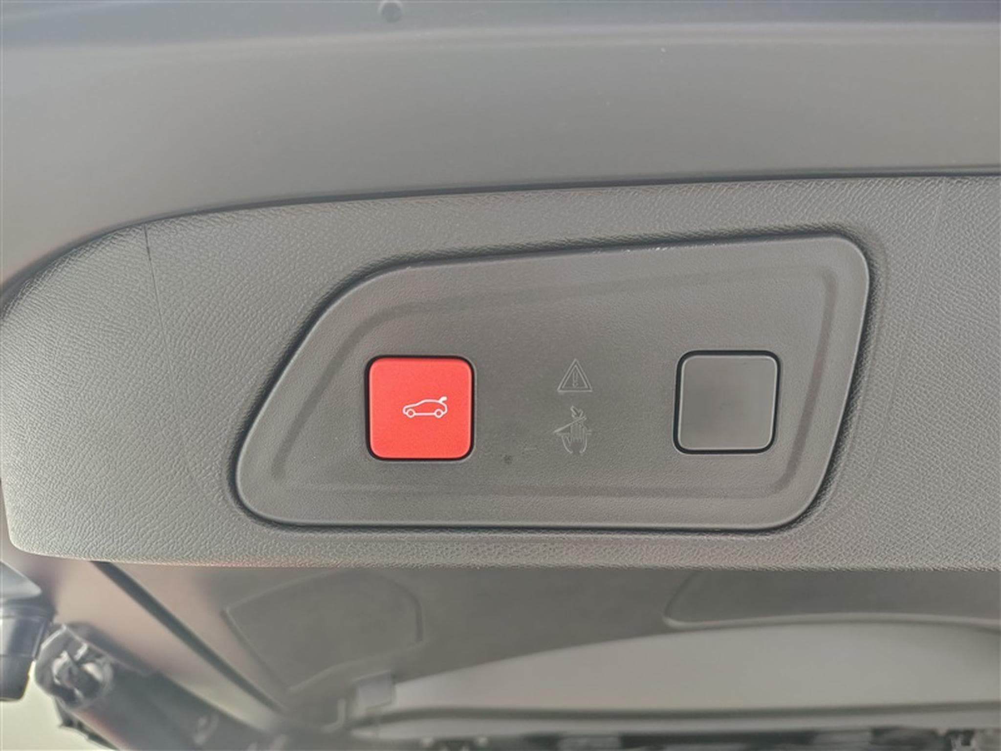 Citroen C5 Aircross 1.5 BlueHDi 130cv EAT8 MAX NAVI / FULL LED / TOIT PANO (2026) - Photo 20