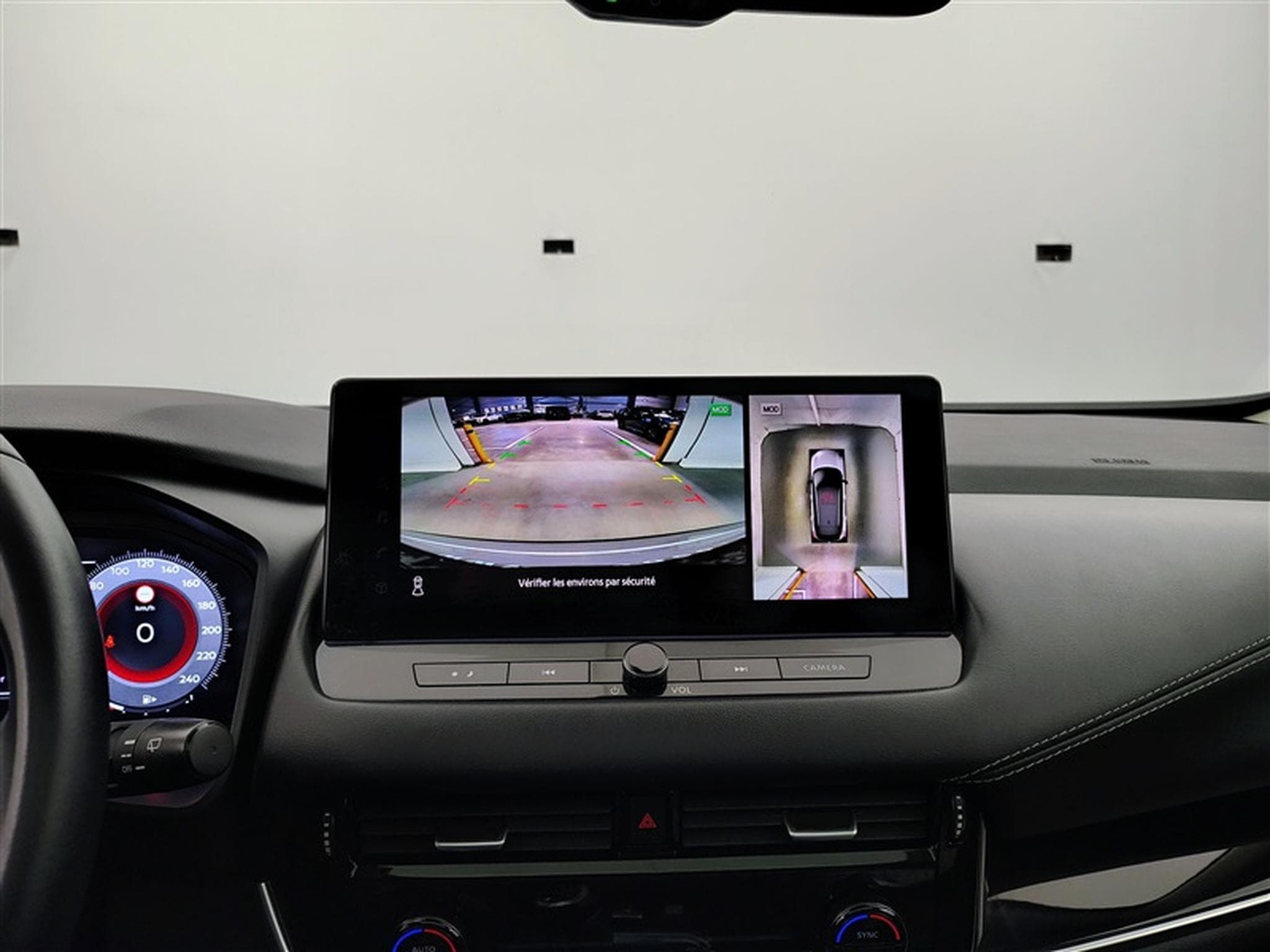 Nissan Qashqai 1.3 DIG-T MHEV N-Connecta NAVI / CLIM / FULL LED (2023) - Photo 18