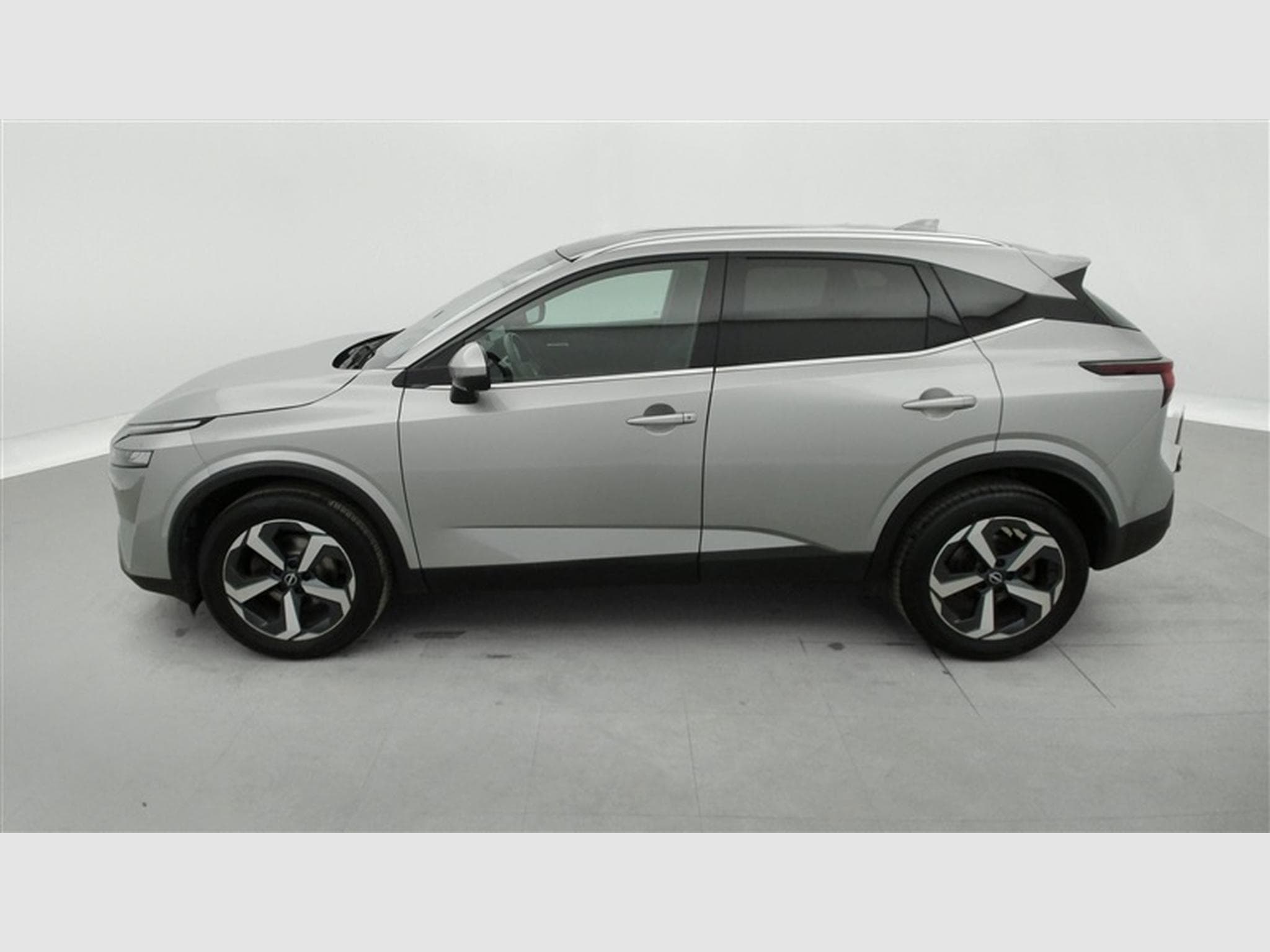 Nissan Qashqai 1.3 DIG-T MHEV N-Connecta NAVI / CLIM / FULL LED (2023) - Photo 3