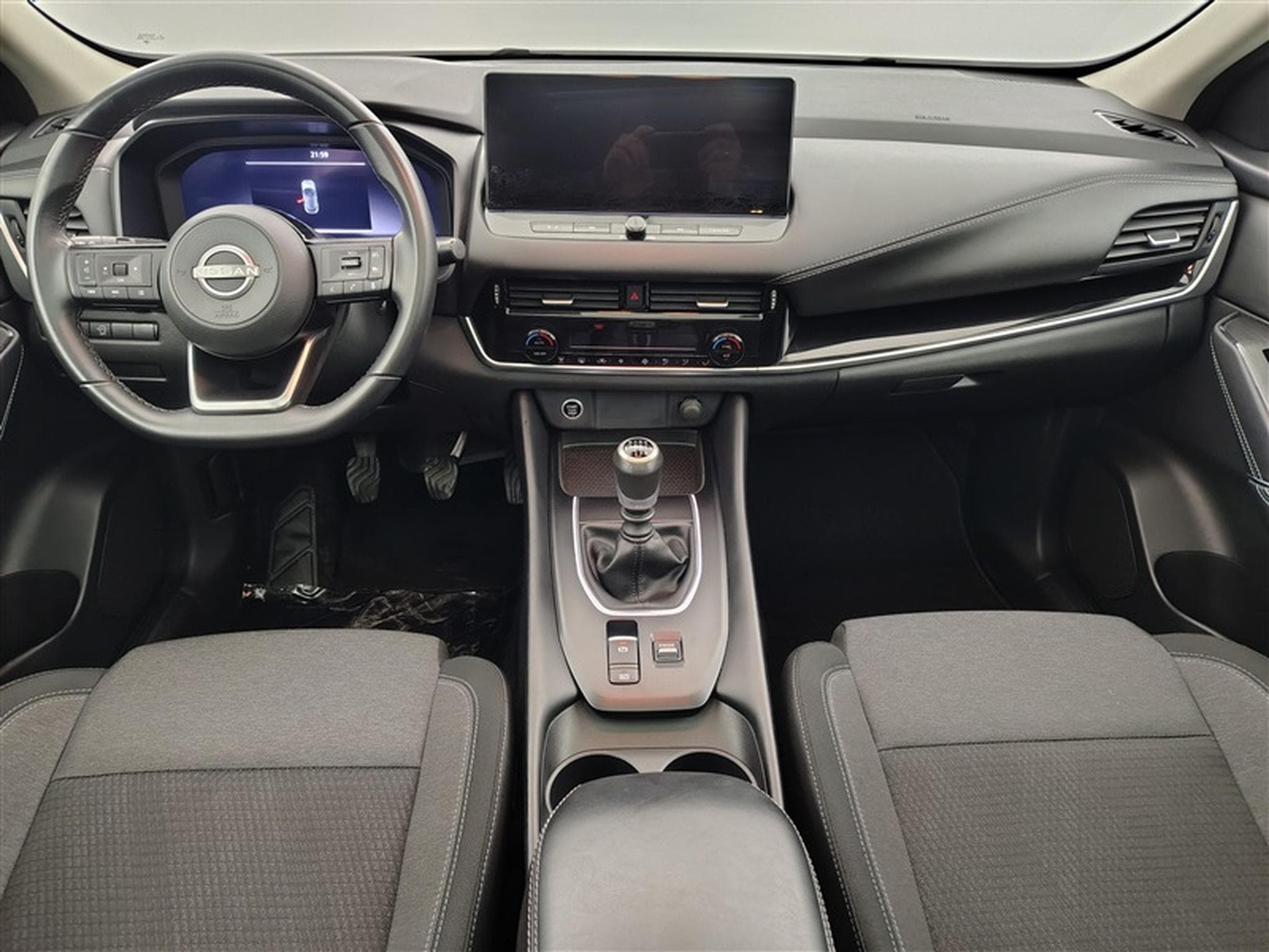Nissan Qashqai 1.3 DIG-T MHEV N-Connecta NAVI / CLIM / FULL LED (2023) - Photo 8