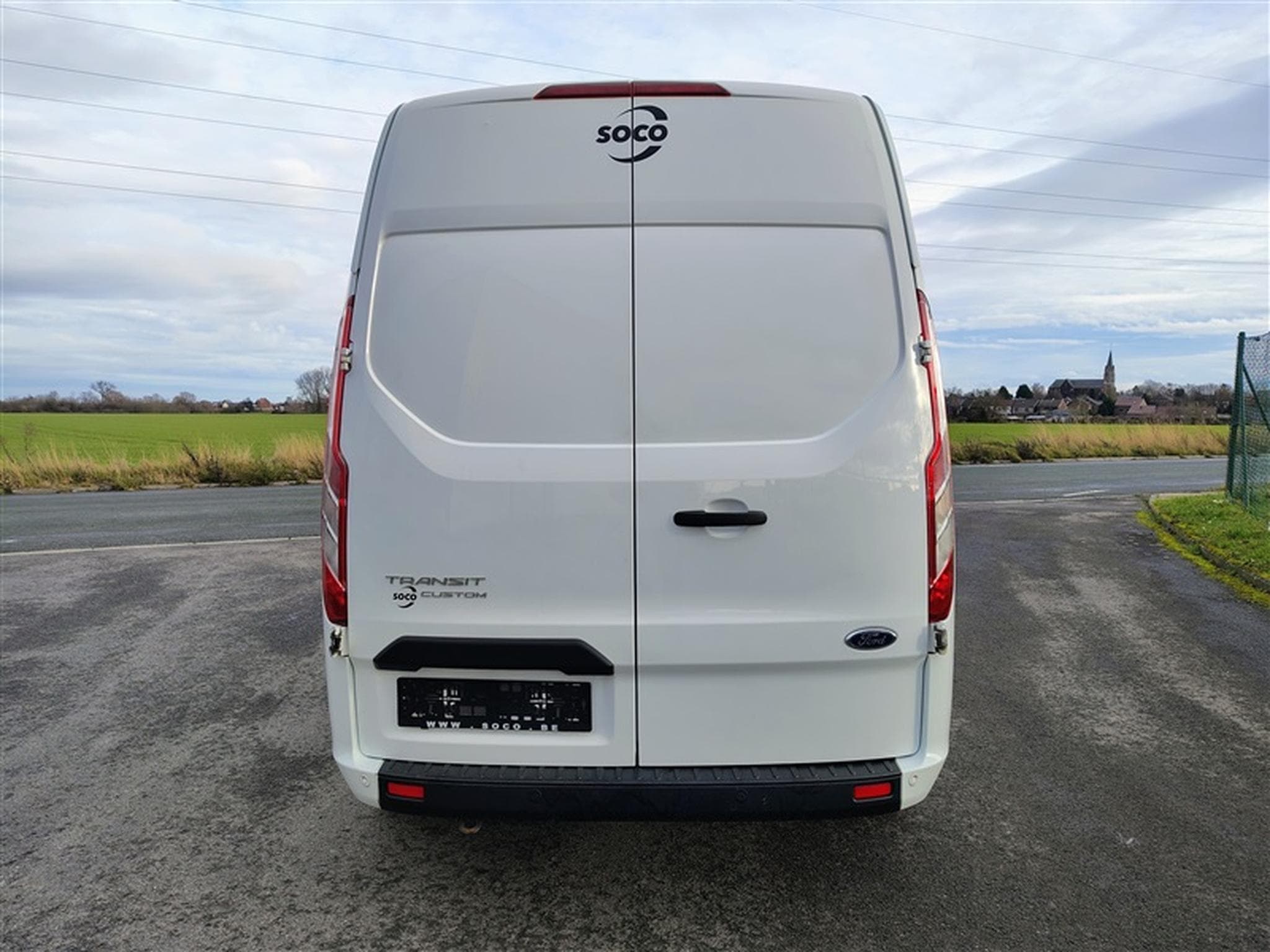 Ford Transit 2.0 TDCi L1H2 CLIM / TEL (2019) - Photo 5