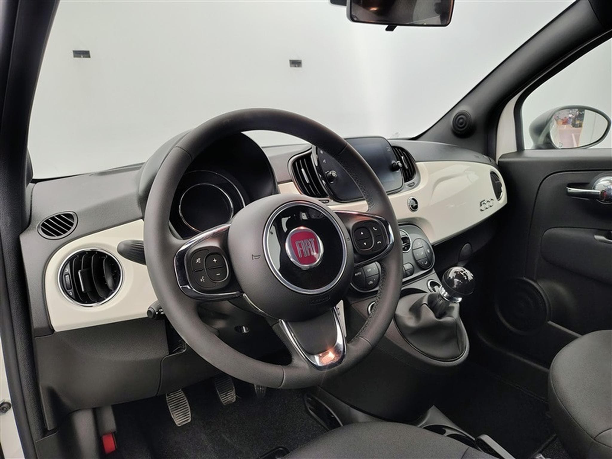 Fiat 500 1.0i MHEV Dolcevita (2024) - Photo 8