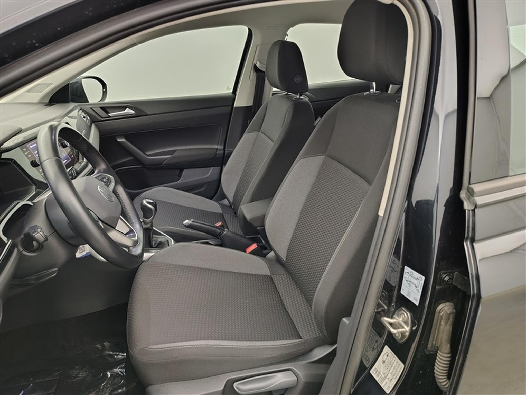 VW Taigo 1.0 TSI Life OPF (2022) - Photo 7