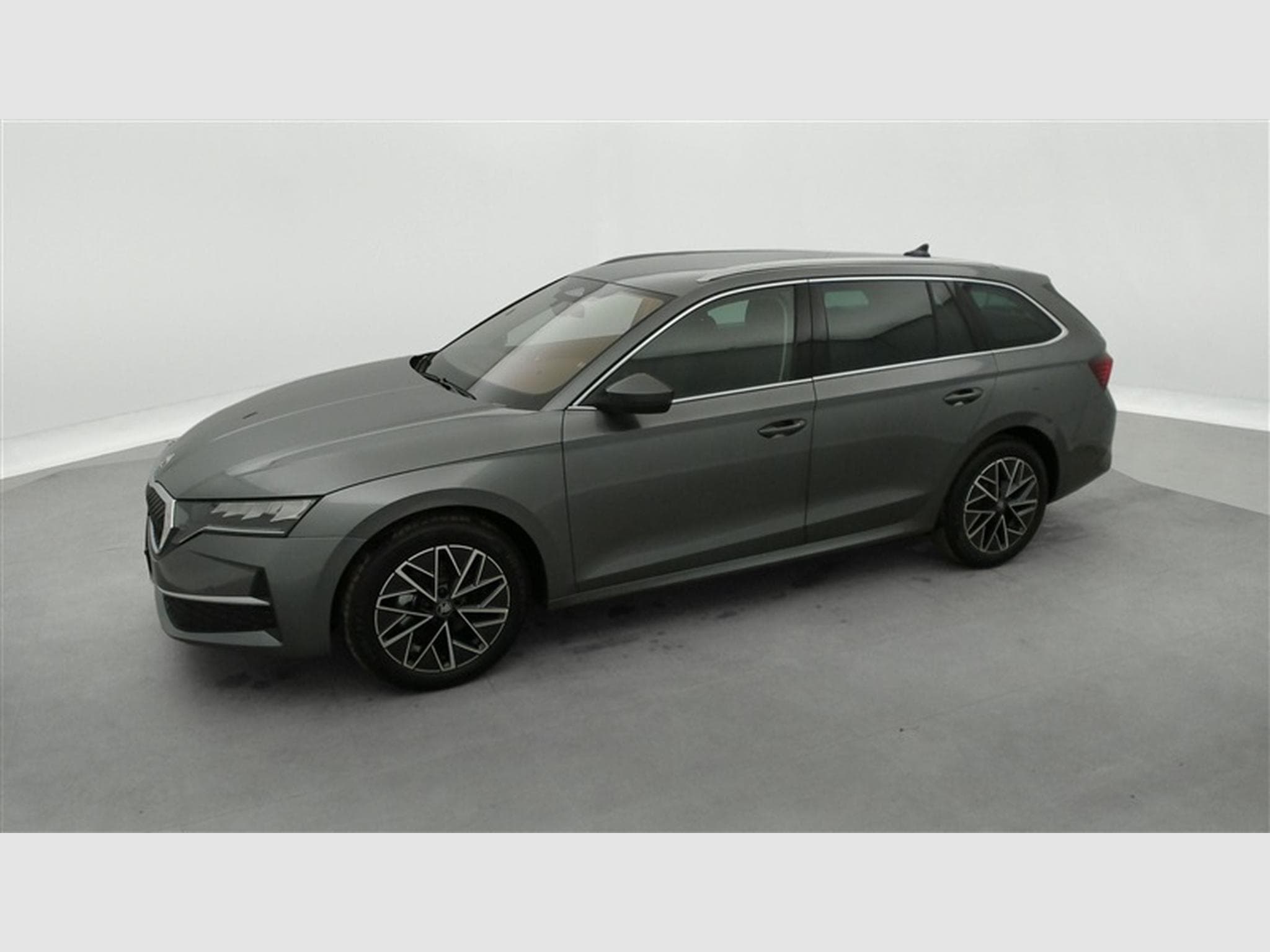 Skoda Octavia 1.5 e-TSi 150cv DSG Selection CARPLAY / FULL LED / CAMERA (2026) - Photo 22