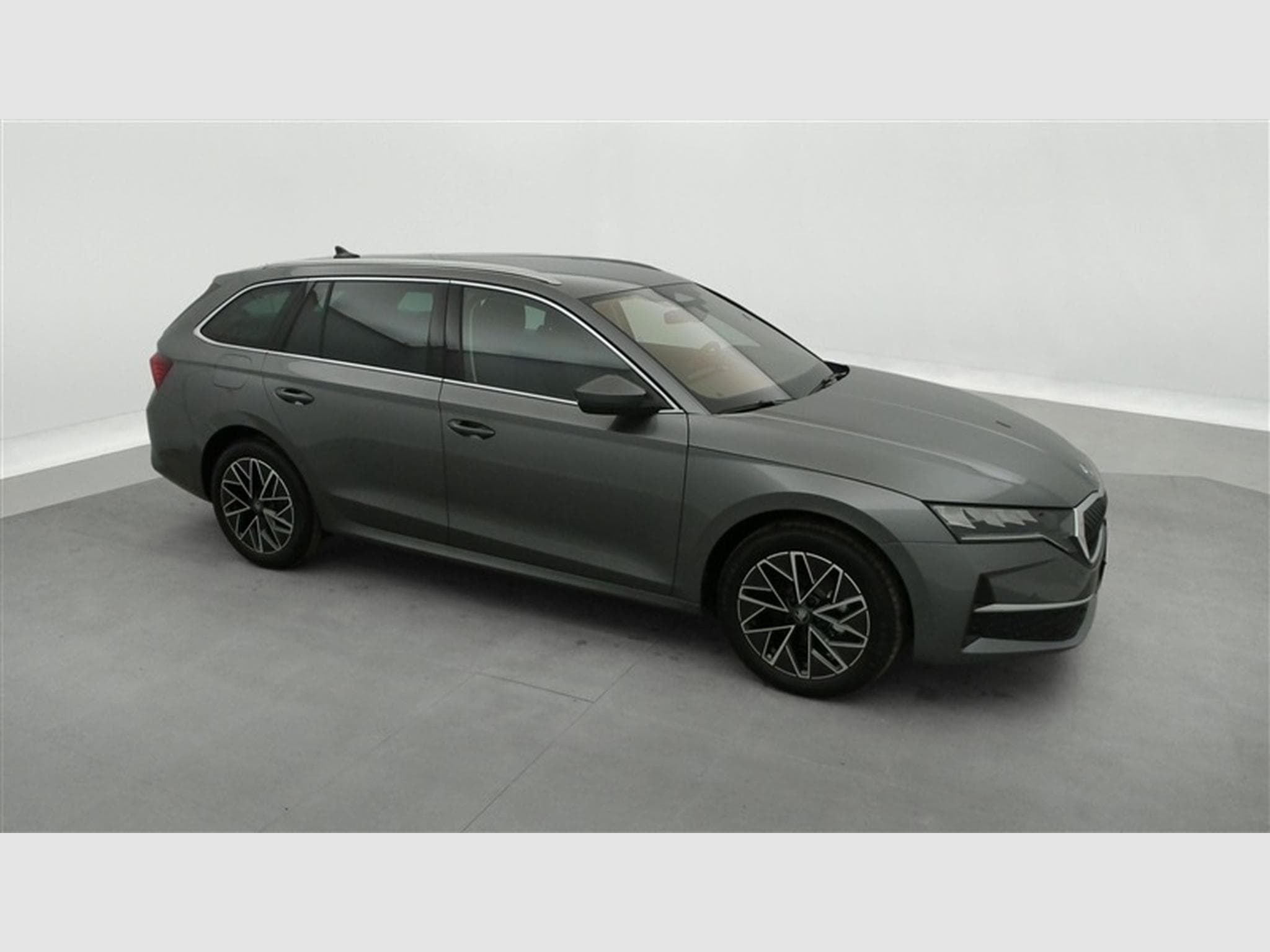 Skoda Octavia 1.5 e-TSi 150cv DSG Selection CARPLAY / FULL LED / CAMERA (2026) - Photo 24