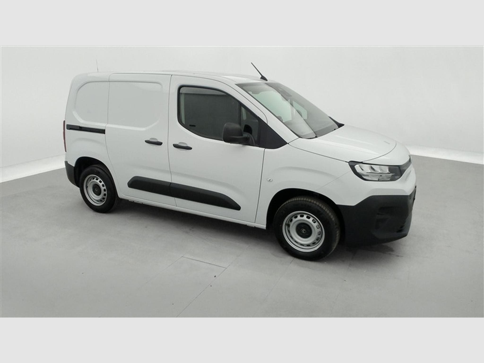 Citroen Berlingo 1.5 BlueHDi 100cv M 3pl. CARPLAY / CAMERA (2026) - Photo 19