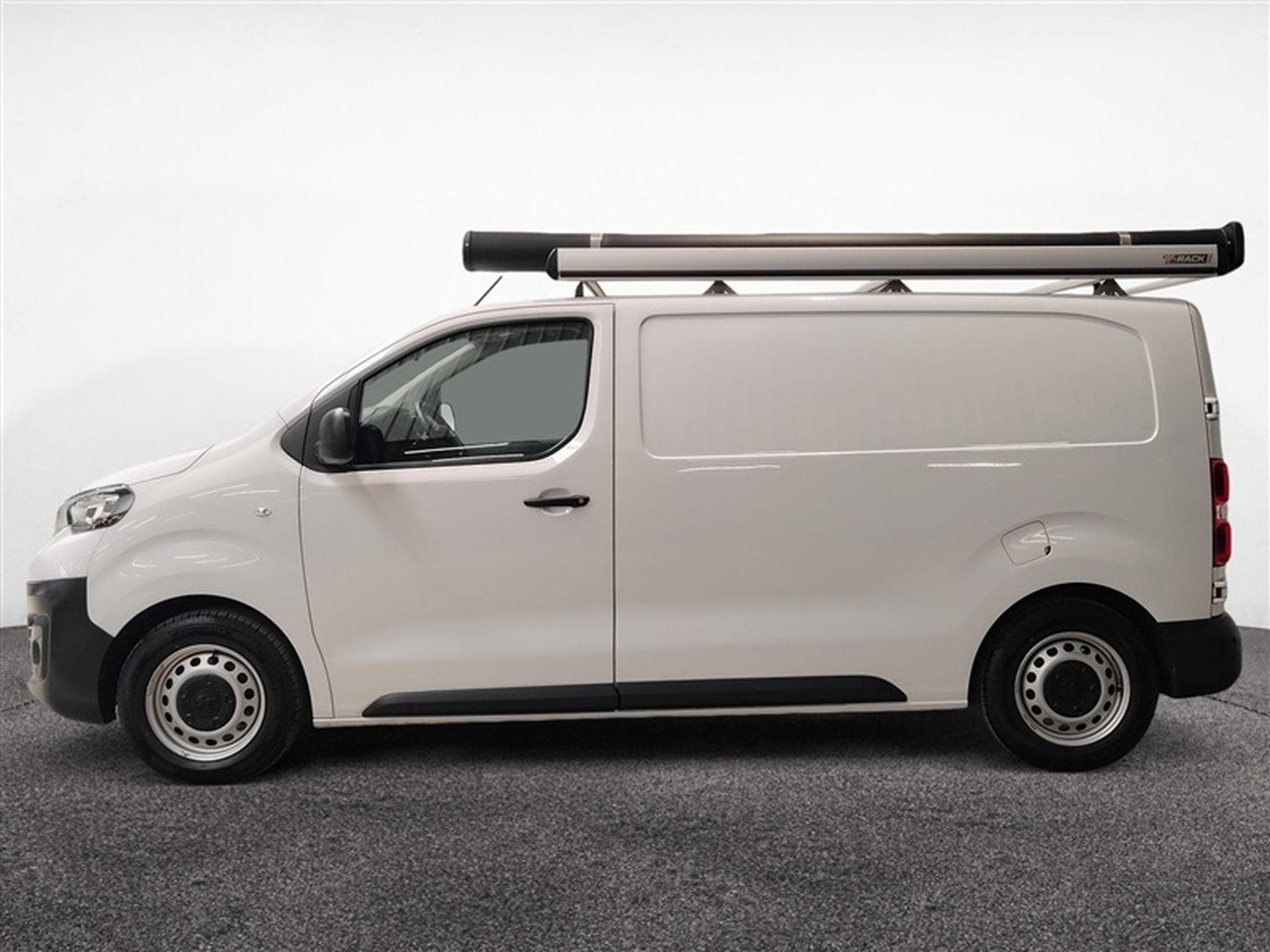 Peugeot Expert 2.0 BlueHDi EAT8 L2 NAVI CLIM / TEL / PDC AV-AR (2023) - Photo 2