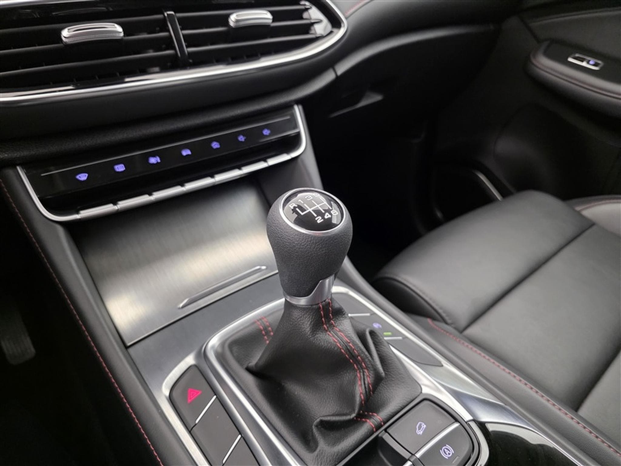 MG HS 1.5 T-GDi 160cv Comfort CUIR / NAVI / CAMERA / CARPLAY (2024) - Photo 12