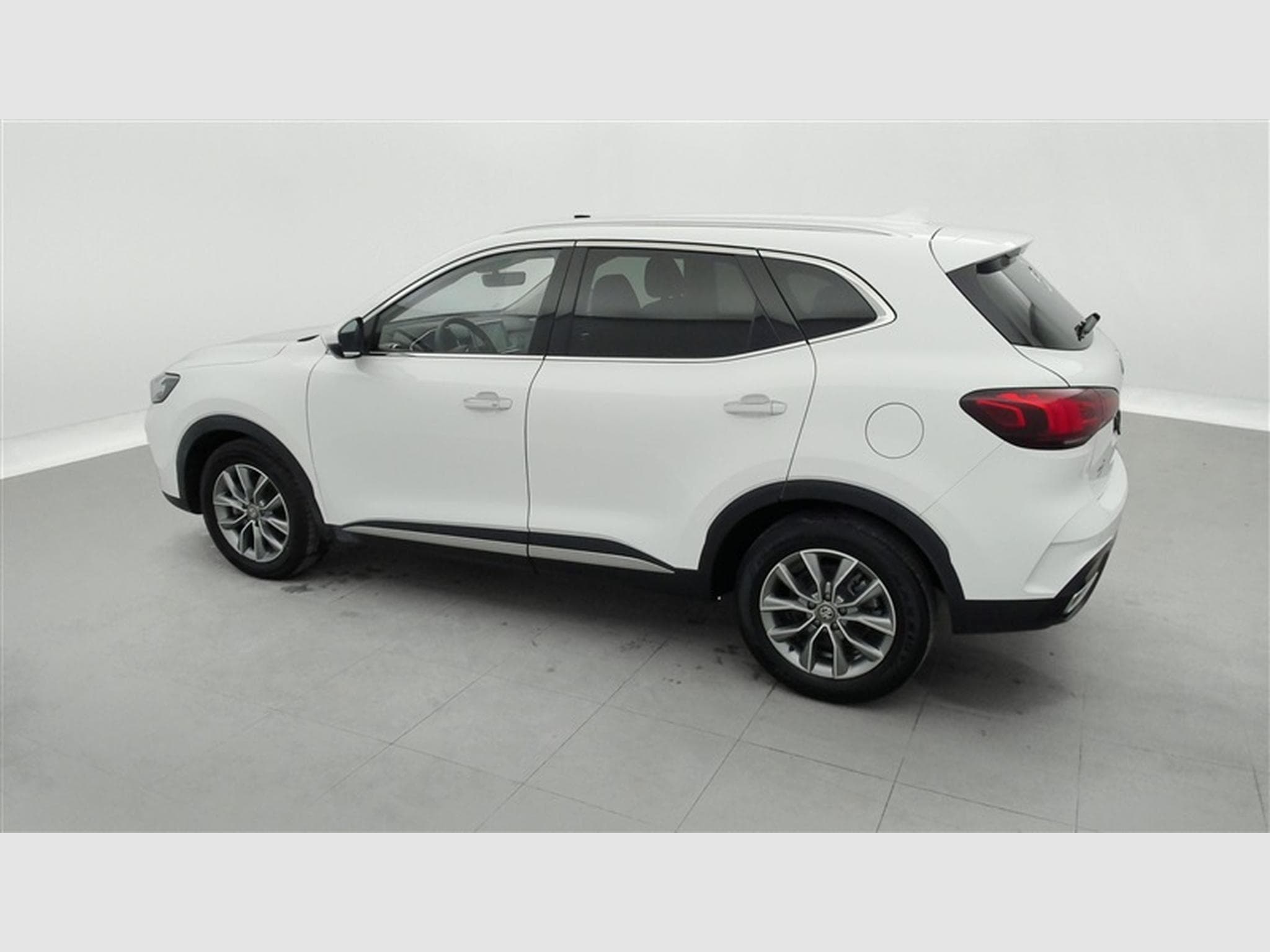 MG HS 1.5 T-GDi 160cv Comfort CUIR / NAVI / CAMERA / CARPLAY (2024) - Photo 24