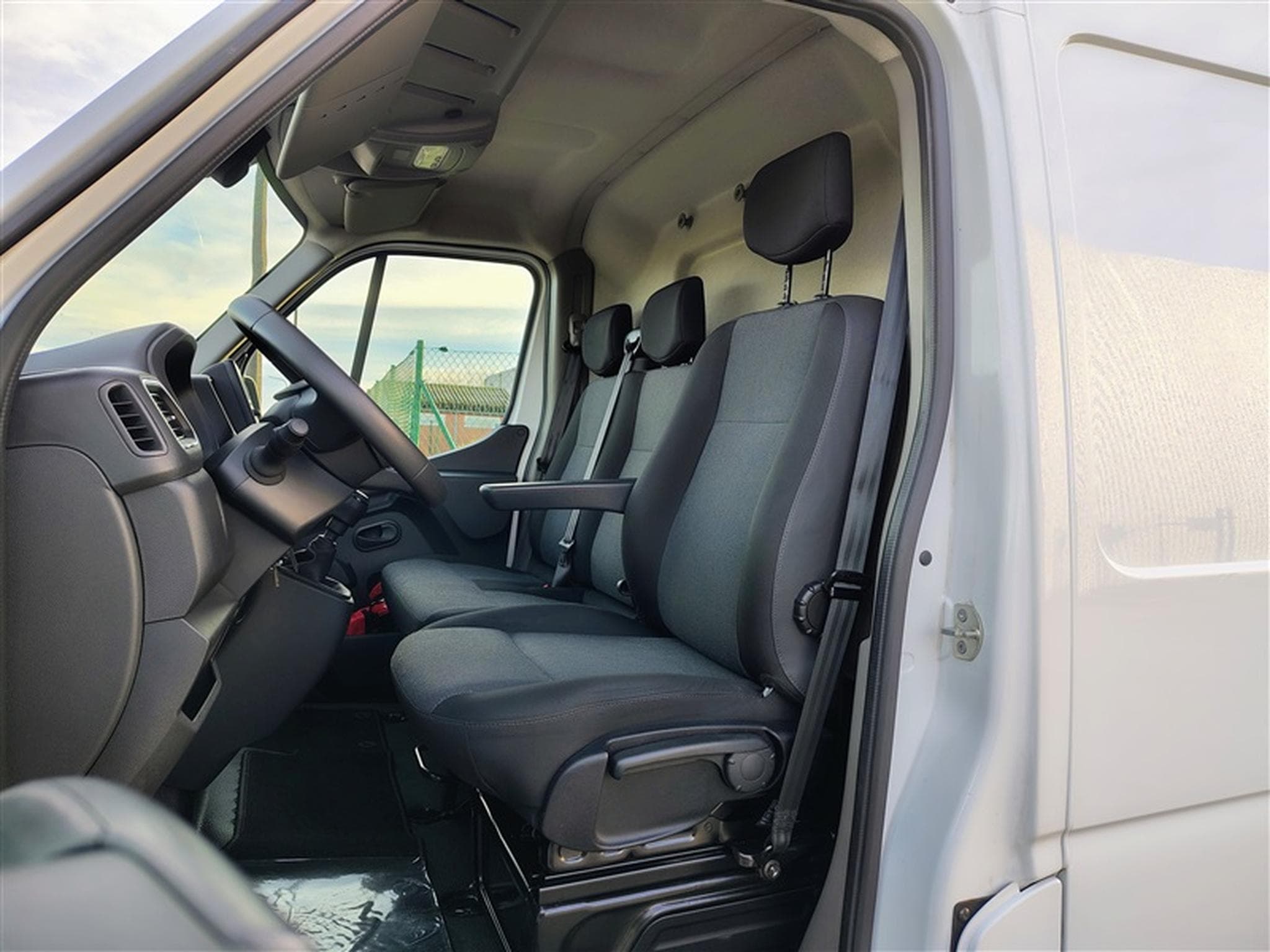 Renault Master 2.3 dCi 136cv L1H2 Confort CLIM / BLUETOOTH (2022) - Photo 7