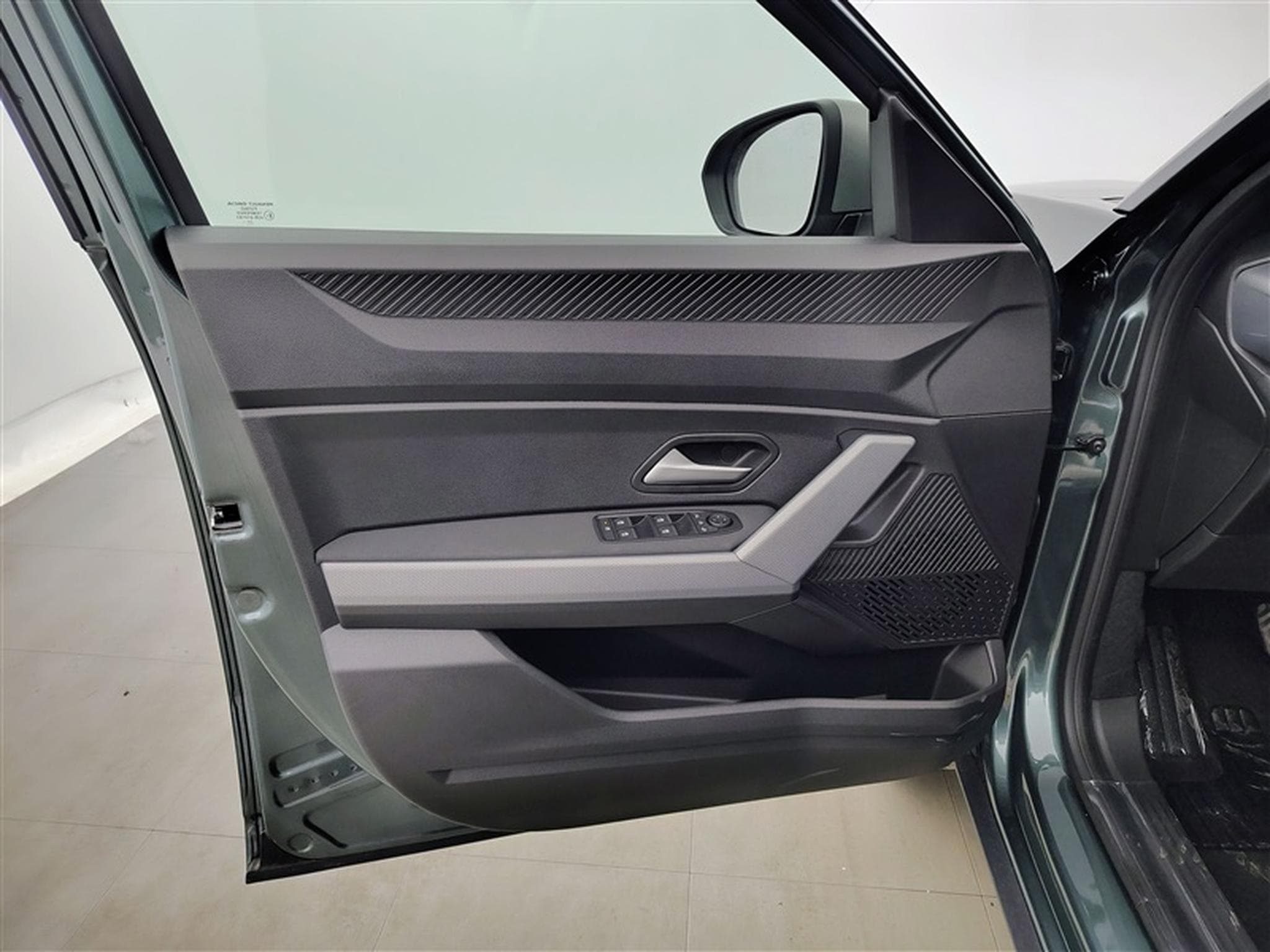 Dacia Duster Mild Hybrid 140cv Journey NAVI / CARPLAY / FULL LED / CAMERA (2026) - Photo 16