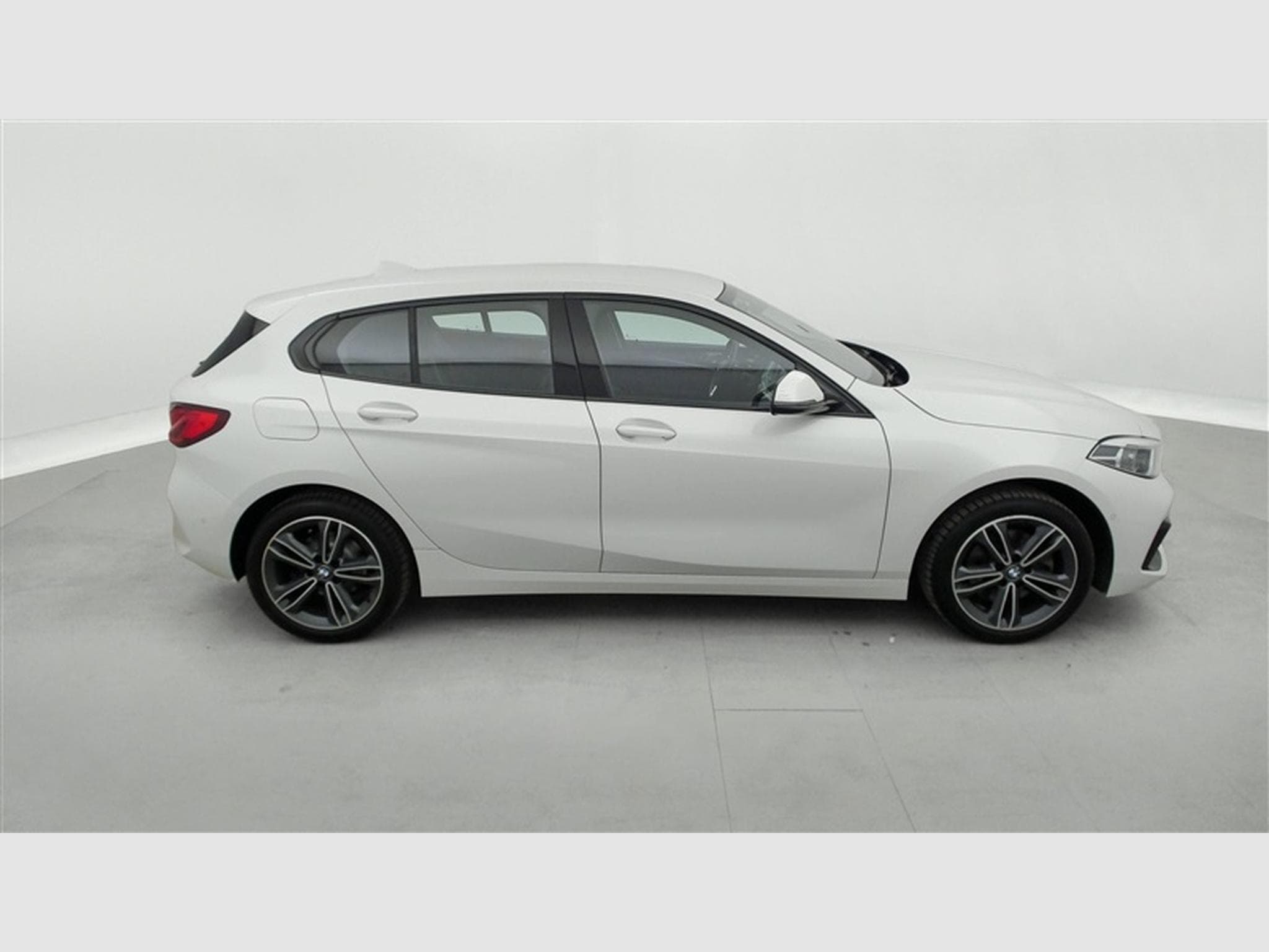 BMW 116 116 iA SportLine NAVI / CAMERA / CARPLAY (2022) - Photo 24