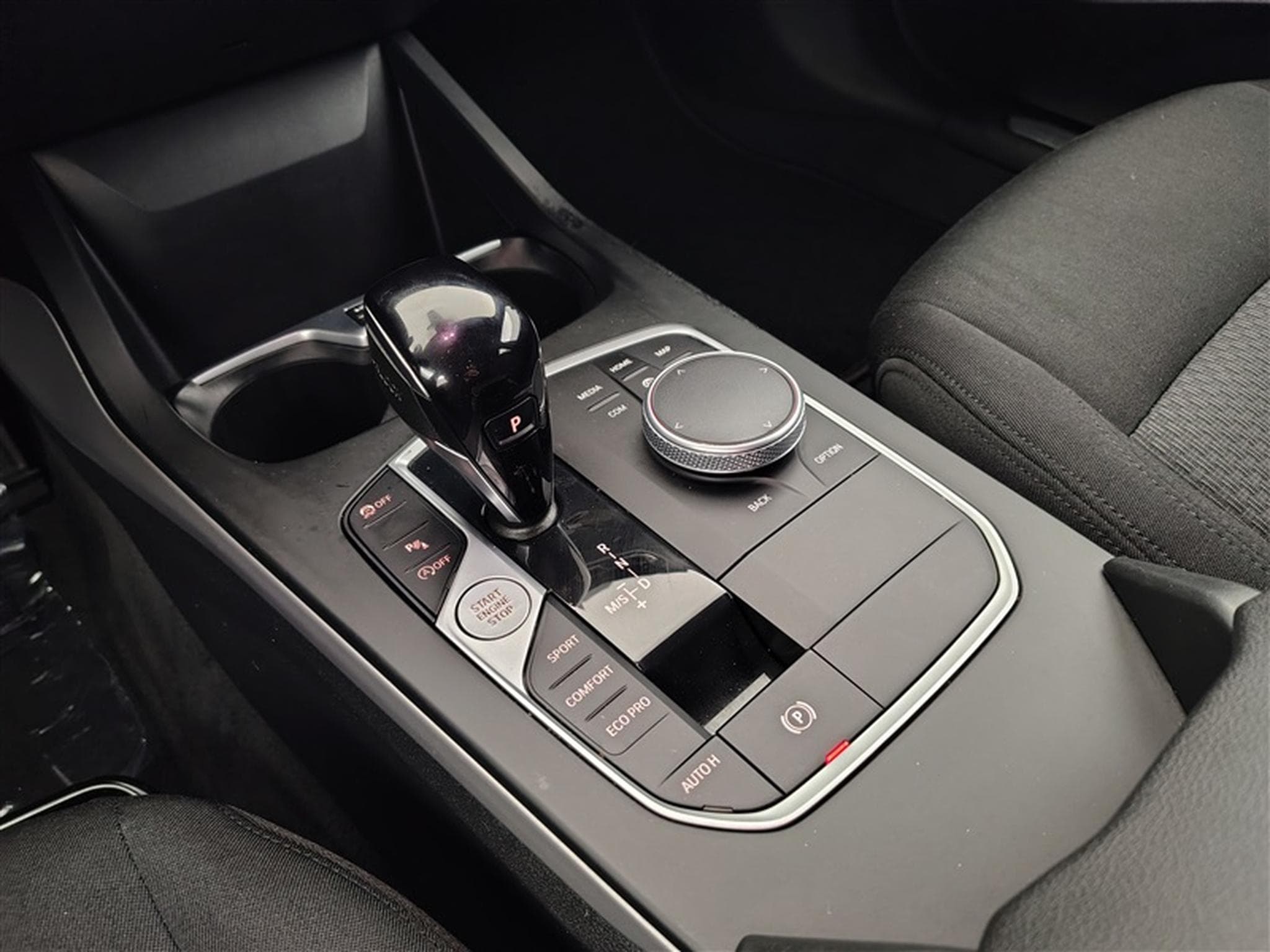 BMW 116 dA Navi Cockpit / Led / PDC av+ar (2022) - Photo 12