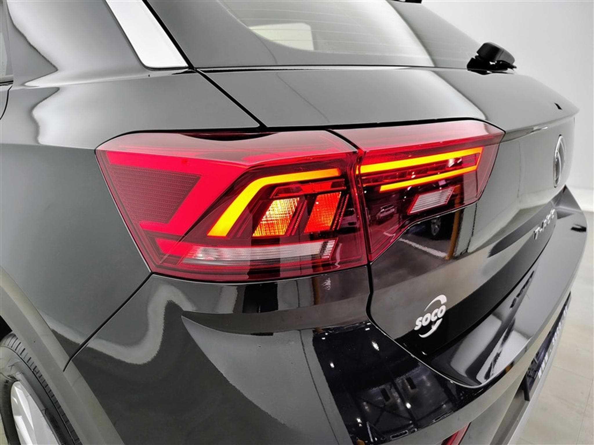 VW T-Roc 1.0 TSI Style (2023) - Photo 16