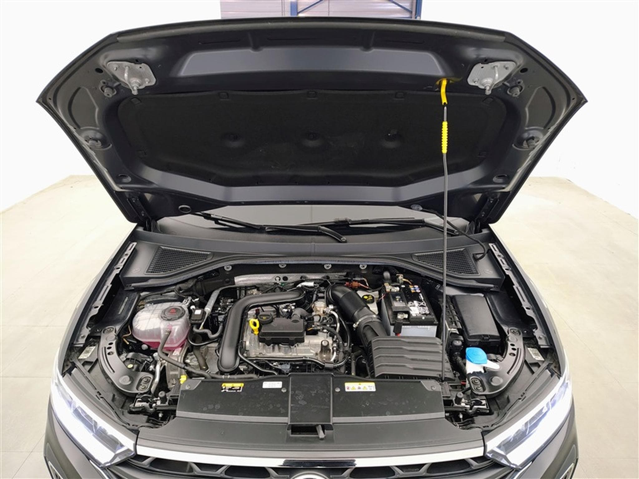 VW T-Roc 1.0 TSI Style (2023) - Photo 19