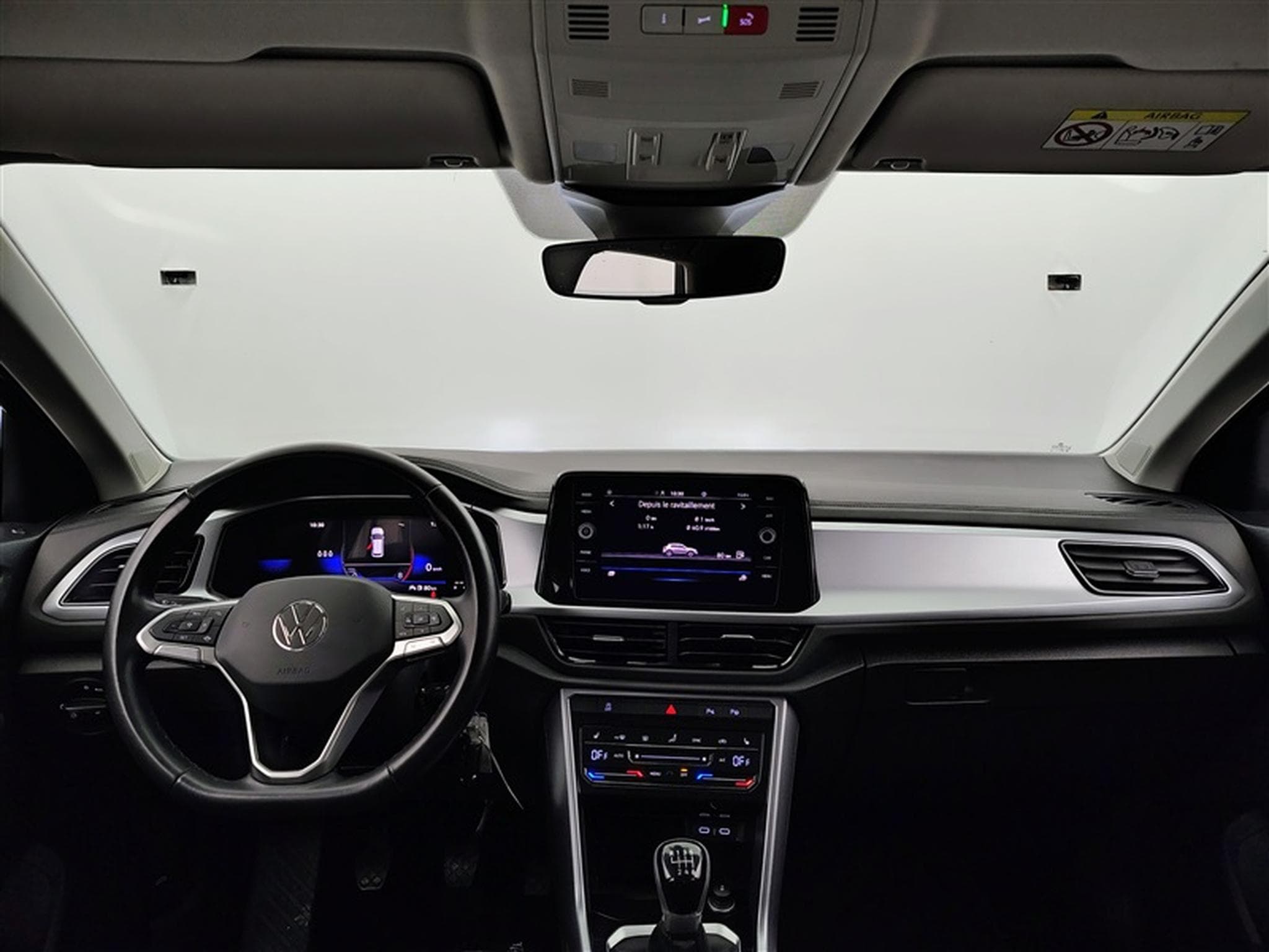 VW T-Roc 1.0 TSI Style (2023) - Photo 8
