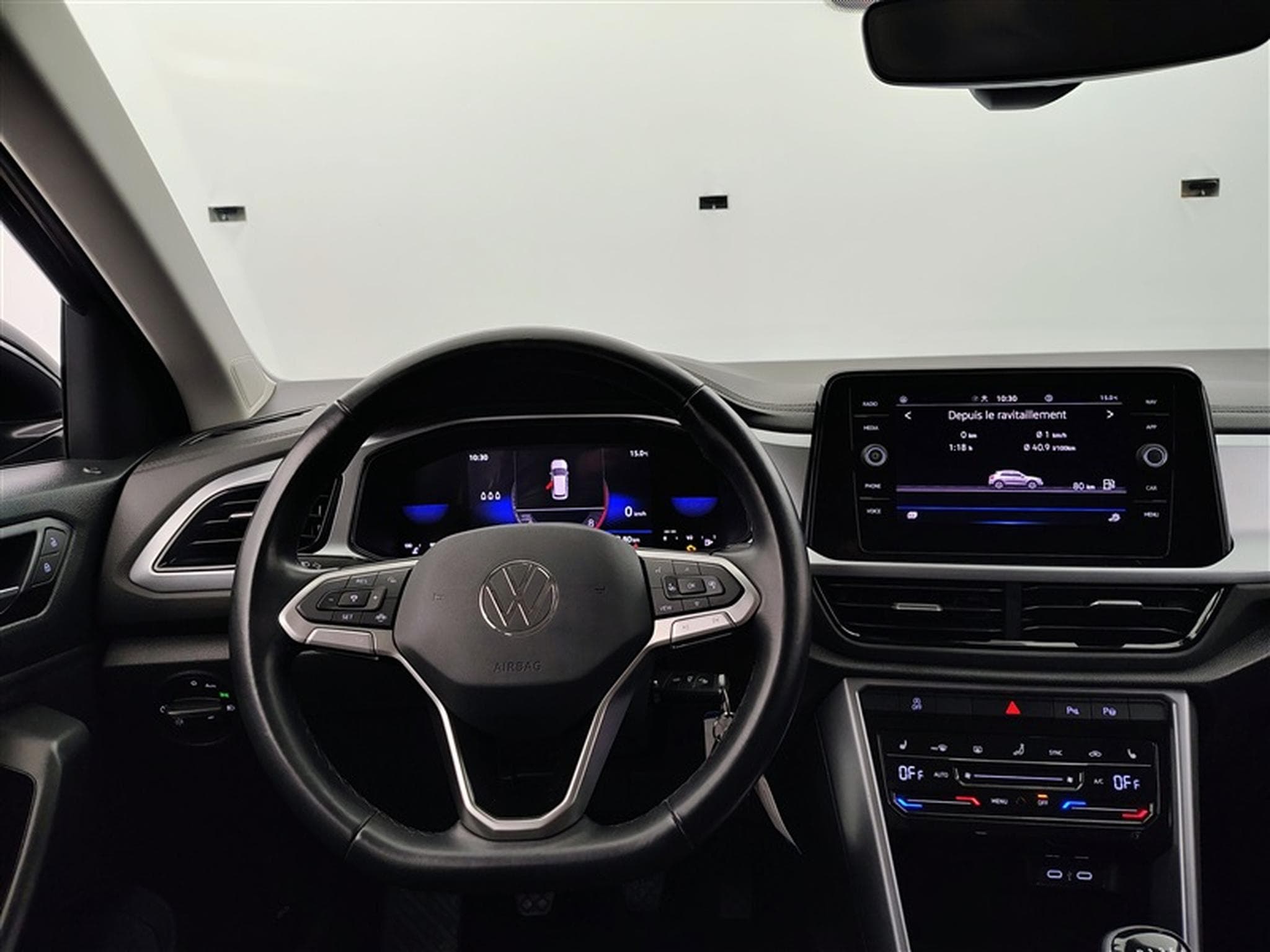 VW T-Roc 1.0 TSI Style (2023) - Photo 9