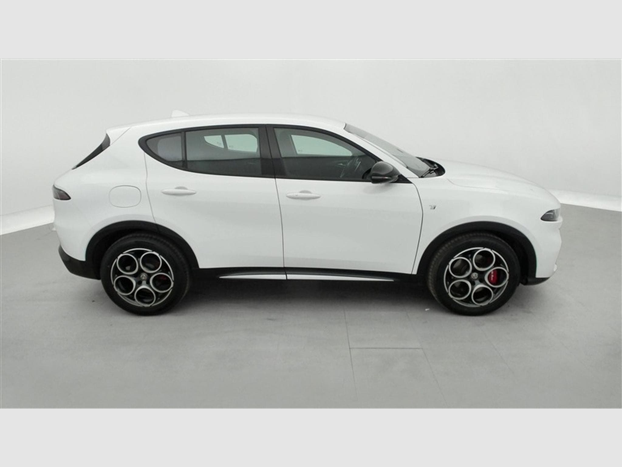 Alfa-Romeo Tonale 1.6 130 TI TCT7 *NAVI/FULL LED/CAM/PDC AV AR/JA18* (2023) - Photo 25