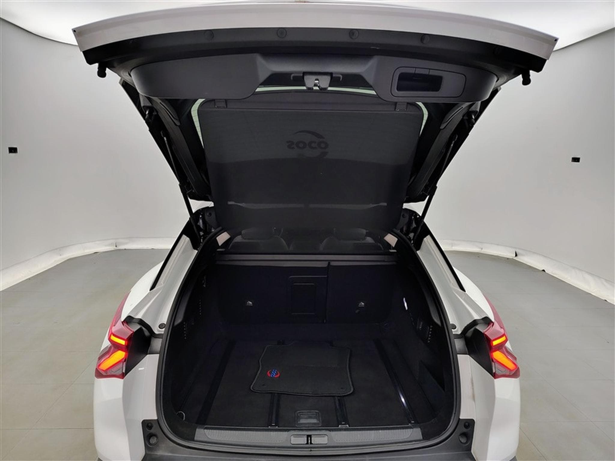 Citroen C5 X 1.2 Puretech 130cv EAT8 Shine NAVI / CAMERA / CARPLAY (2022) - Photo 14
