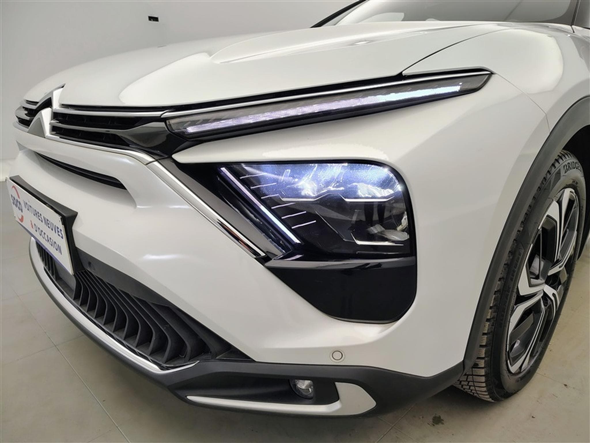 Citroen C5 X 1.2 Puretech 130cv EAT8 Shine NAVI / CAMERA / CARPLAY (2022) - Photo 15