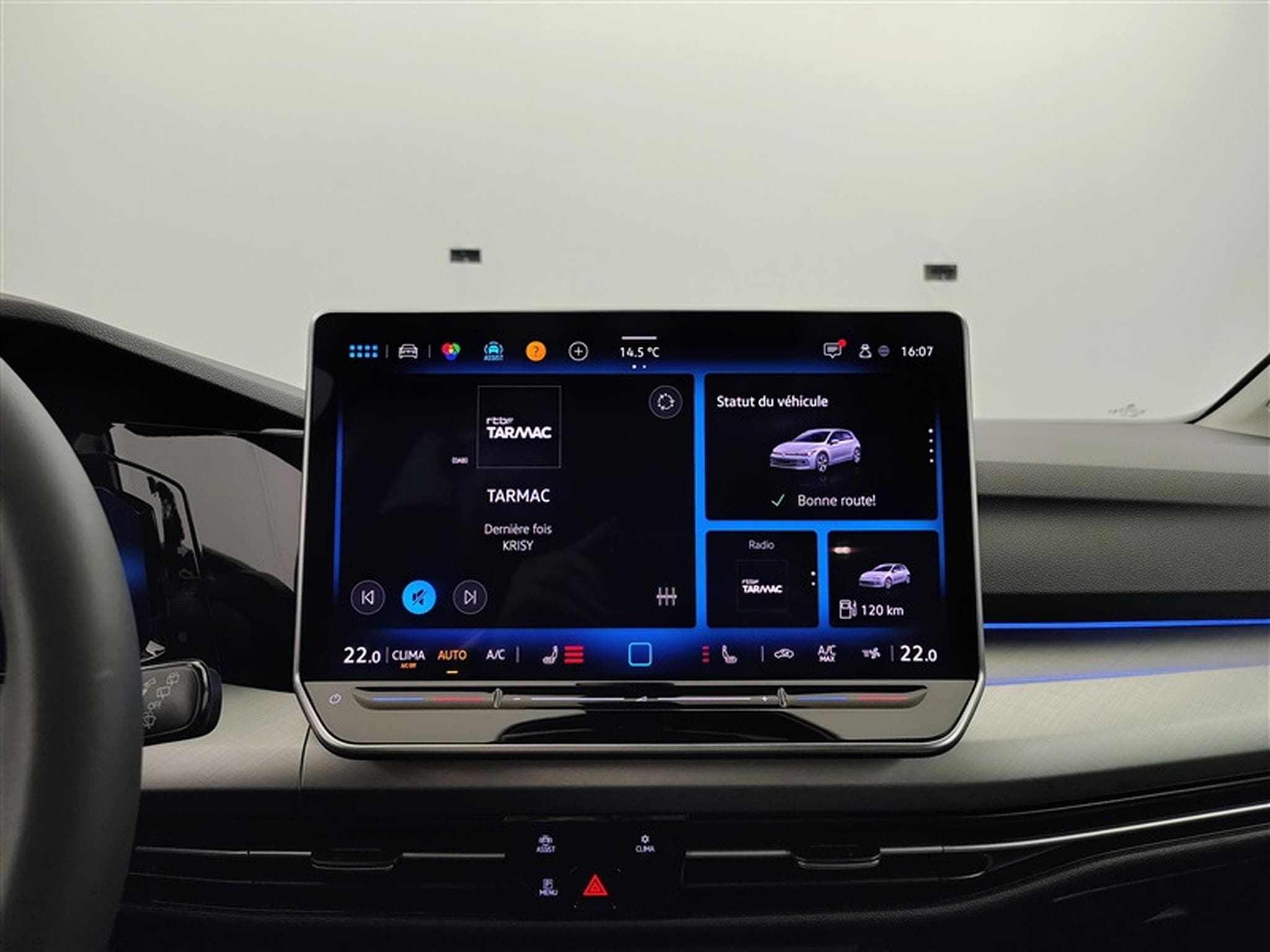 VW Golf 1.5 eTSI 150Cv DSG Anniversary Model CARPLAY / CAMERA (2025) - Photo 11