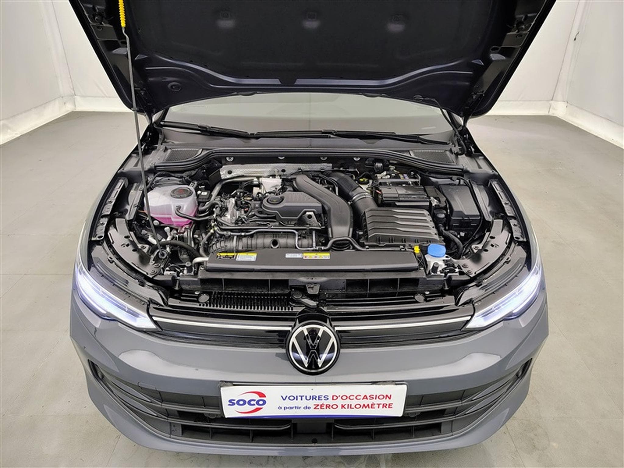 VW Golf 1.5 eTSI 150Cv DSG Anniversary Model CARPLAY / CAMERA (2025) - Photo 19