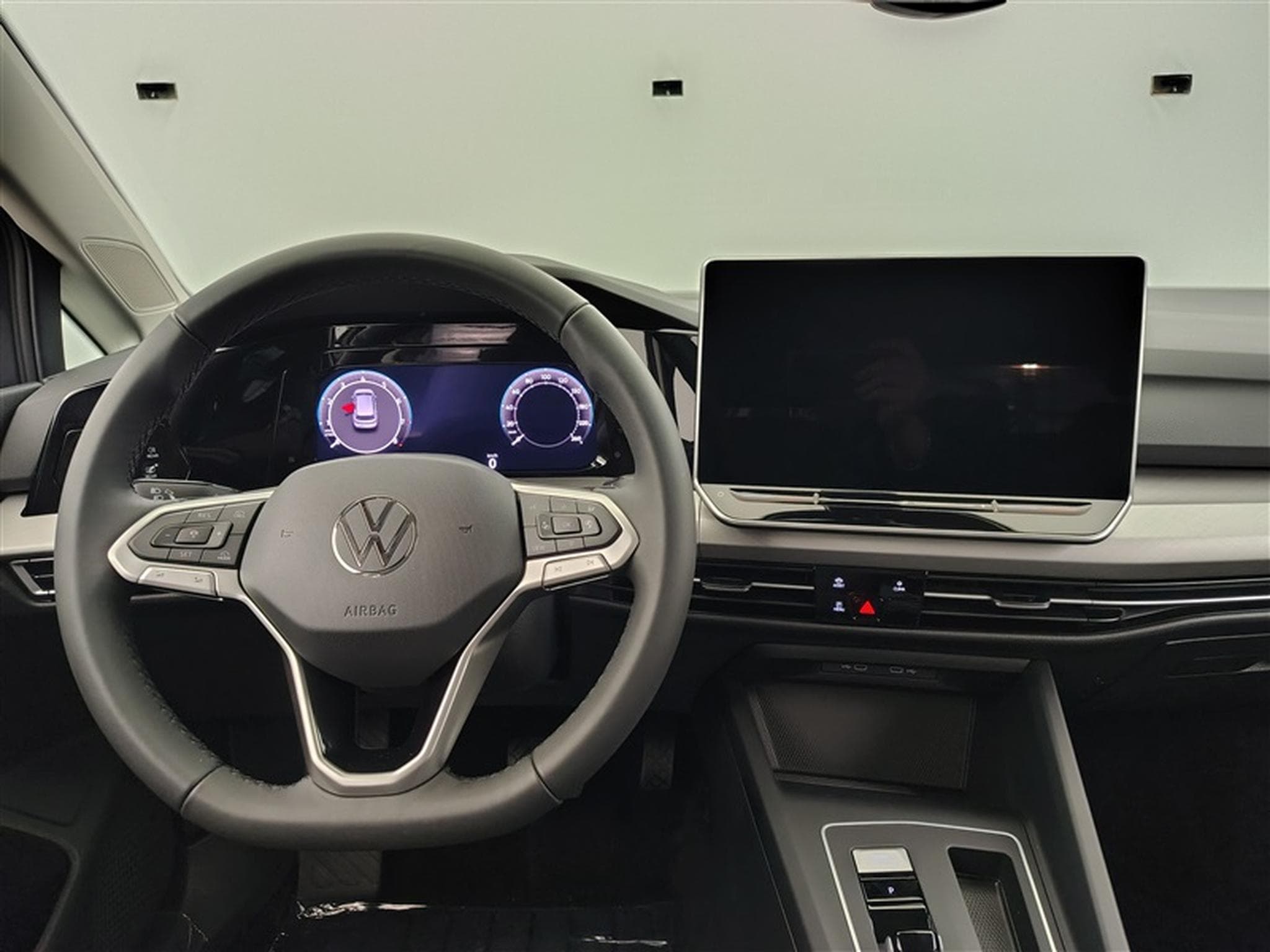 VW Golf 1.5 eTSI 150Cv DSG Anniversary Model CARPLAY / CAMERA (2025) - Photo 9