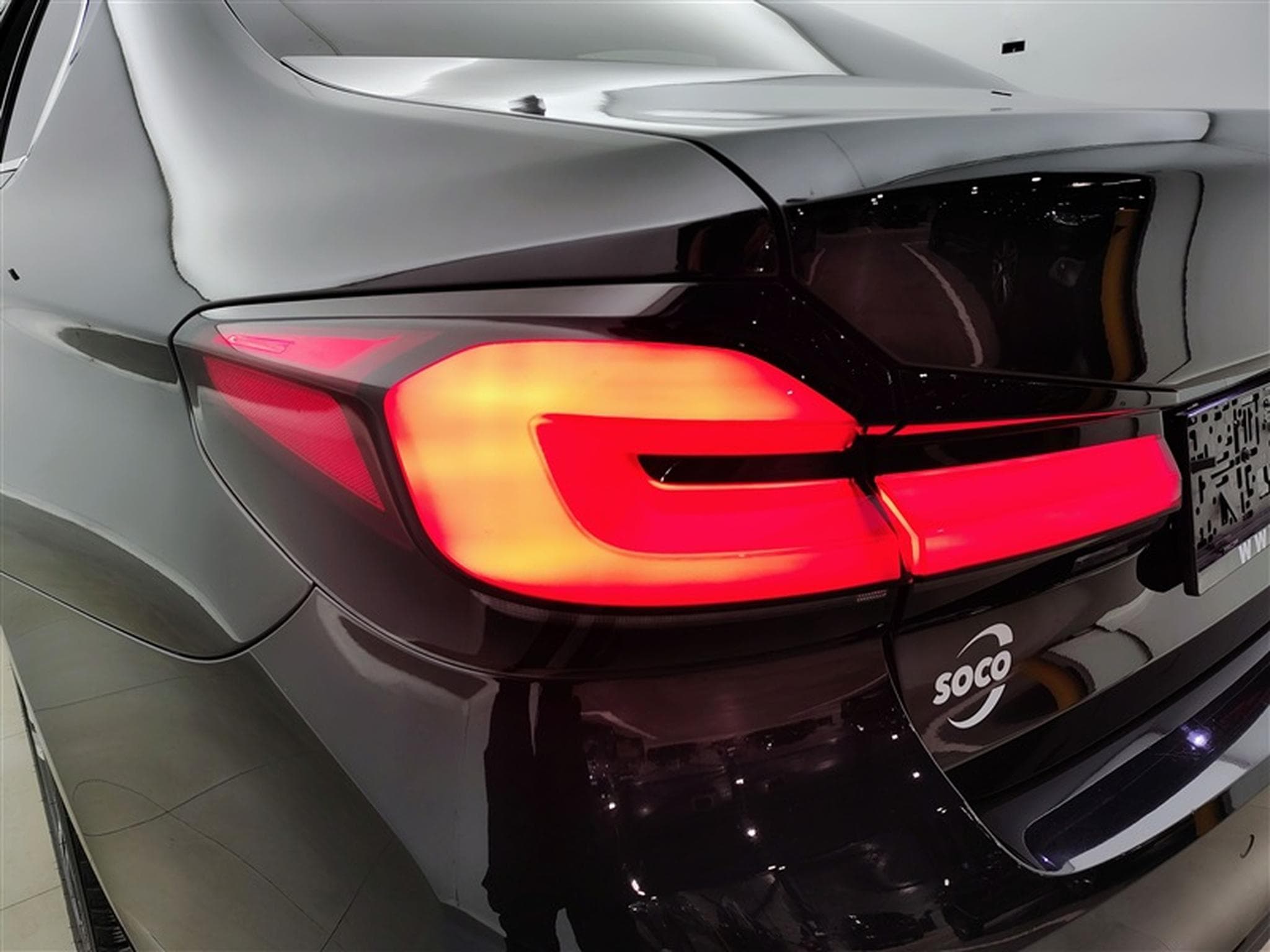BMW 520 520eA PHEV CUIR/NAVI/FULL LED/JA18/PDC (2021) - Photo 16