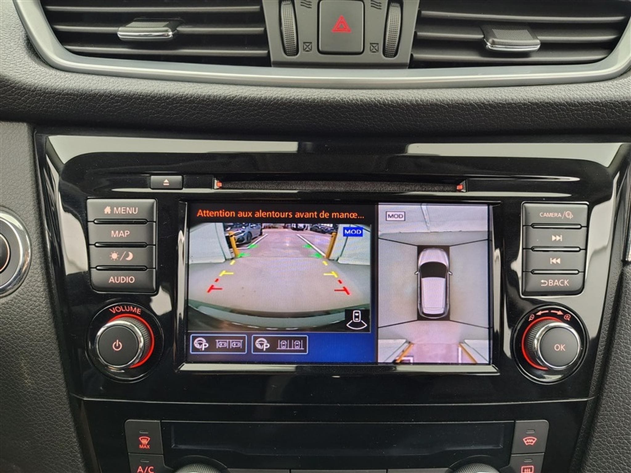 Nissan Qashqai 1.3 DIG  Tekna NAVI / FULL LED / TOIT PANO / CAMERA 360° (2020) - Photo 18