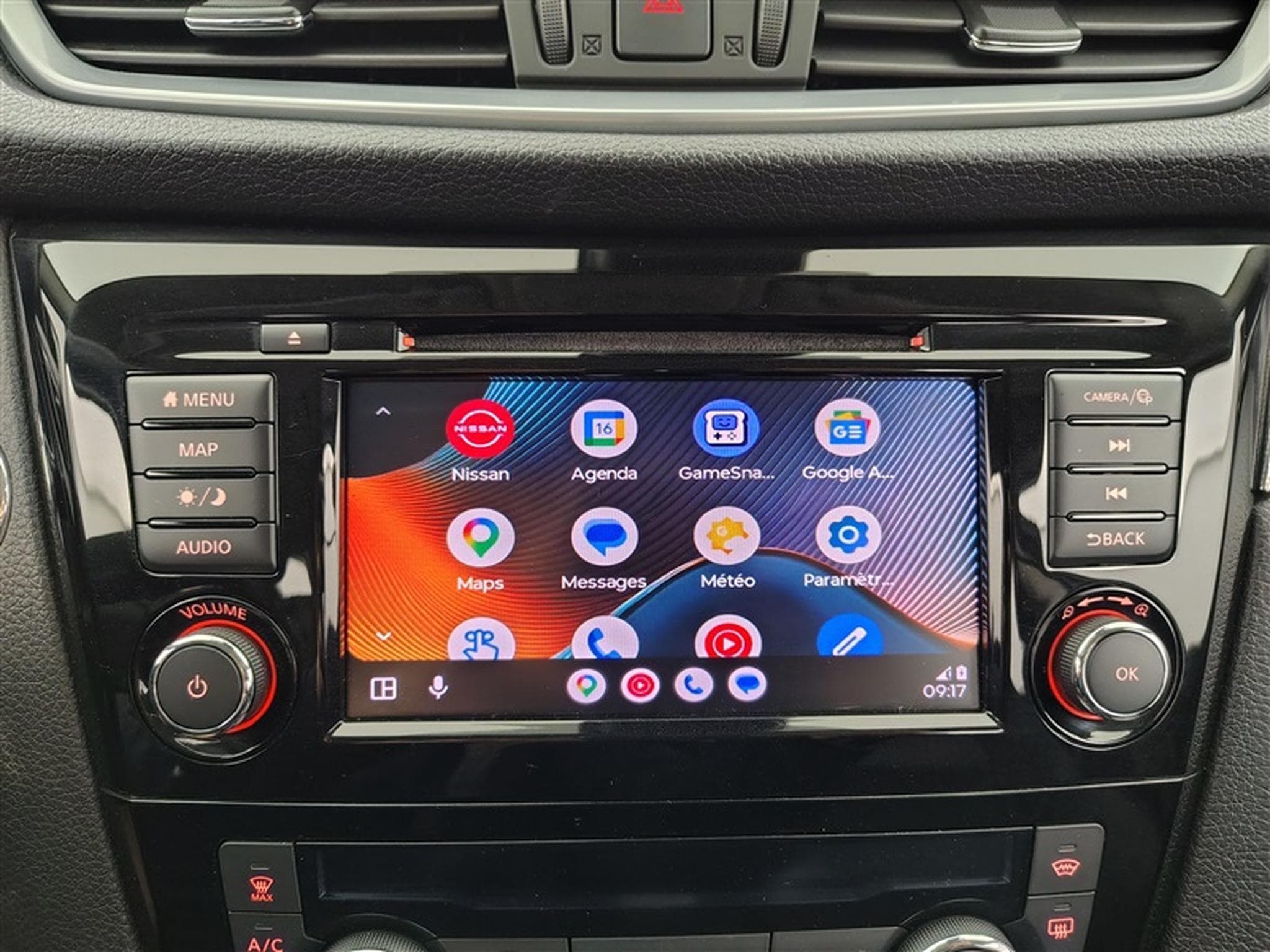 Nissan Qashqai 1.3 DIG  Tekna NAVI / FULL LED / TOIT PANO / CAMERA 360° (2020) - Photo 21