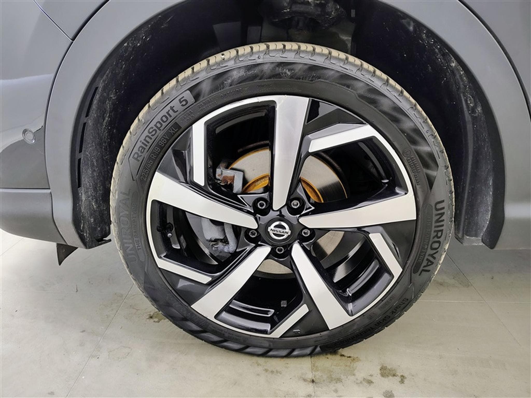 Nissan Qashqai 1.3 DIG  Tekna NAVI / FULL LED / TOIT PANO / CAMERA 360° (2020) - Photo 6